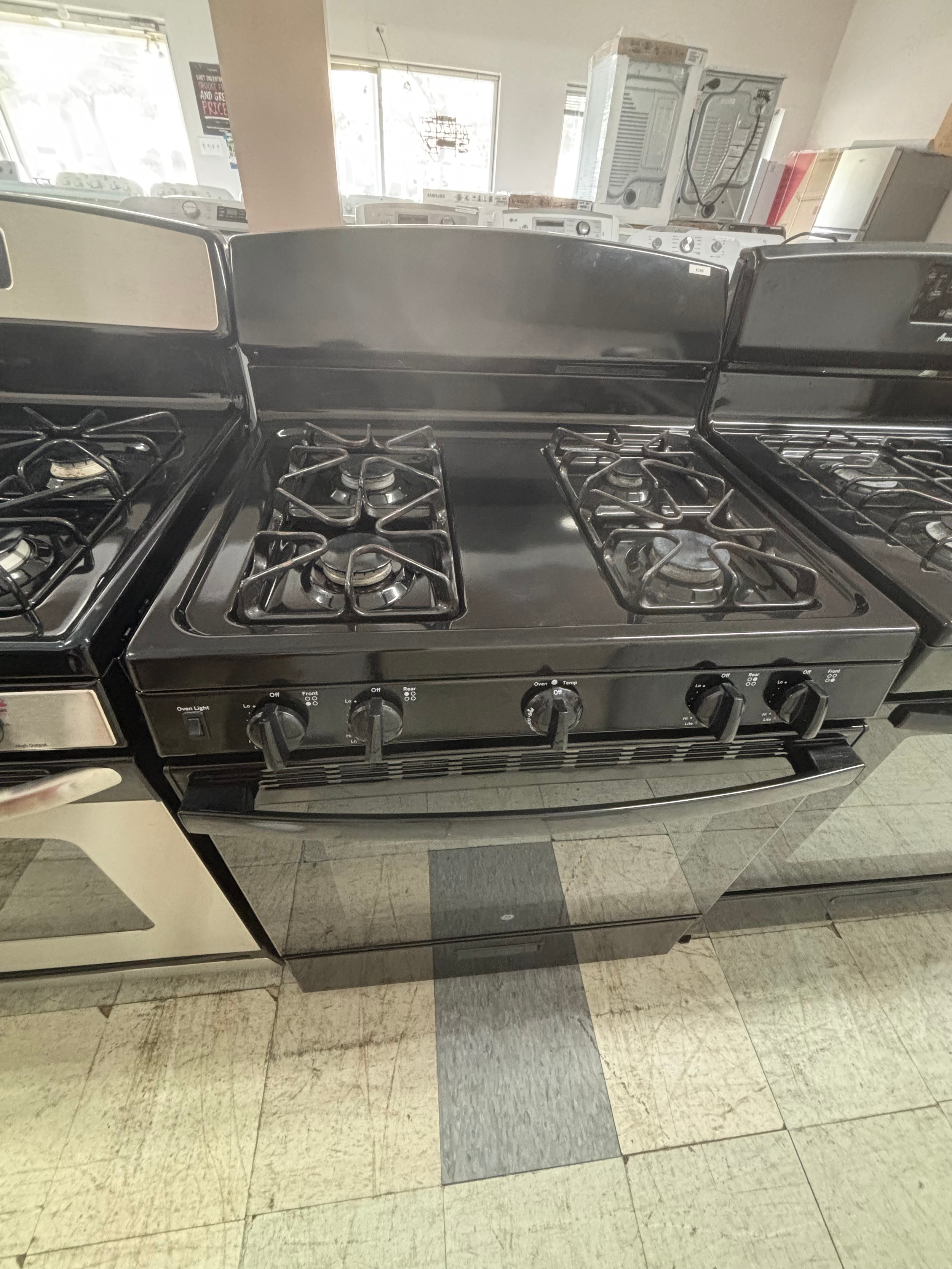 GE Gas Stove