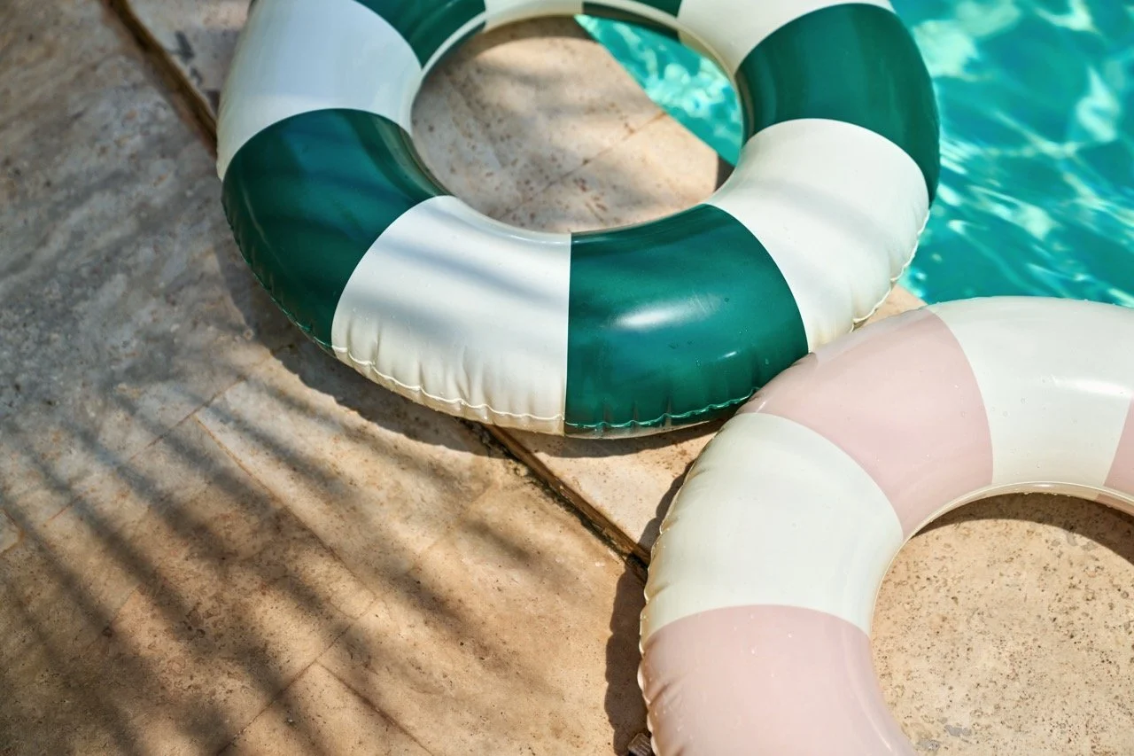 Stocksy_unlicensed_comp_4499201 Large.jpeg