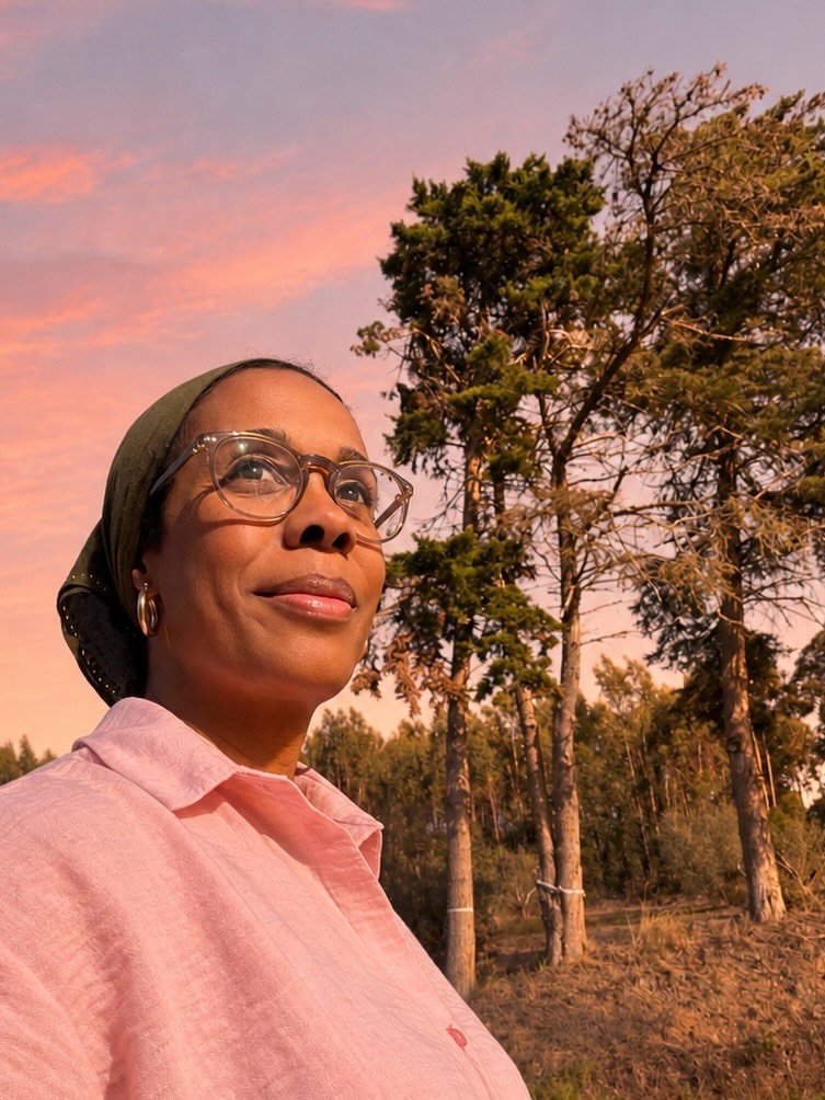 🌿 Vamos abrirmos o campo juntas(os).

Recebe a leitura sobre o teu momento atual, diretamente da Fonte. E da natureza, naturalmente.
 
1h de conex&atilde;o 🌟 sexta-feira, 30/10.
&Uacute;ltimas vagas da parte da tarde 🥰