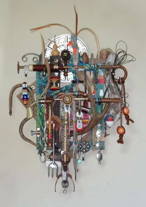  Dave Kwinter 
 Antlers   
assemblage 
36 x 25 x 13 in.