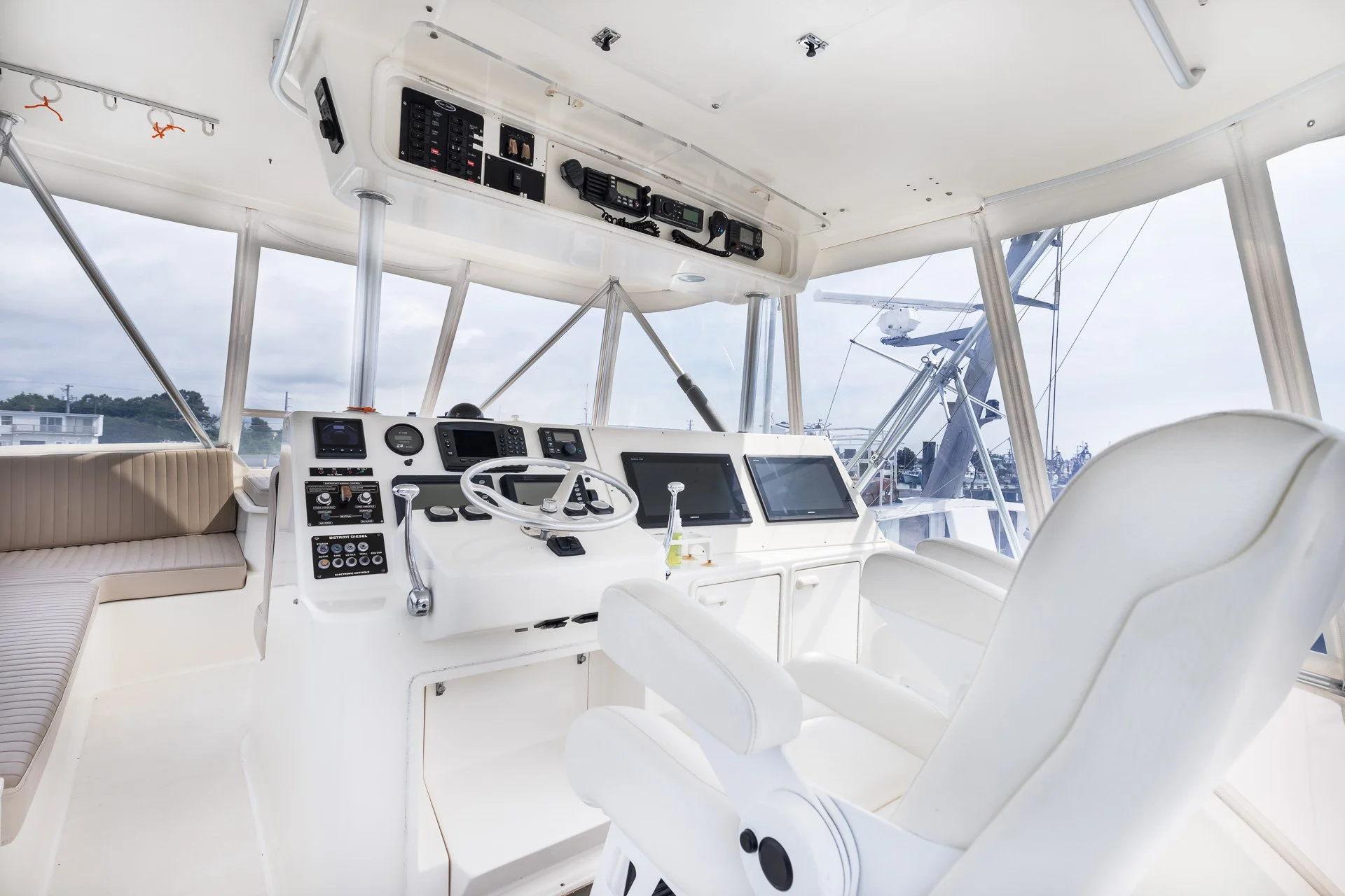 Yacht_2 (1).jpg