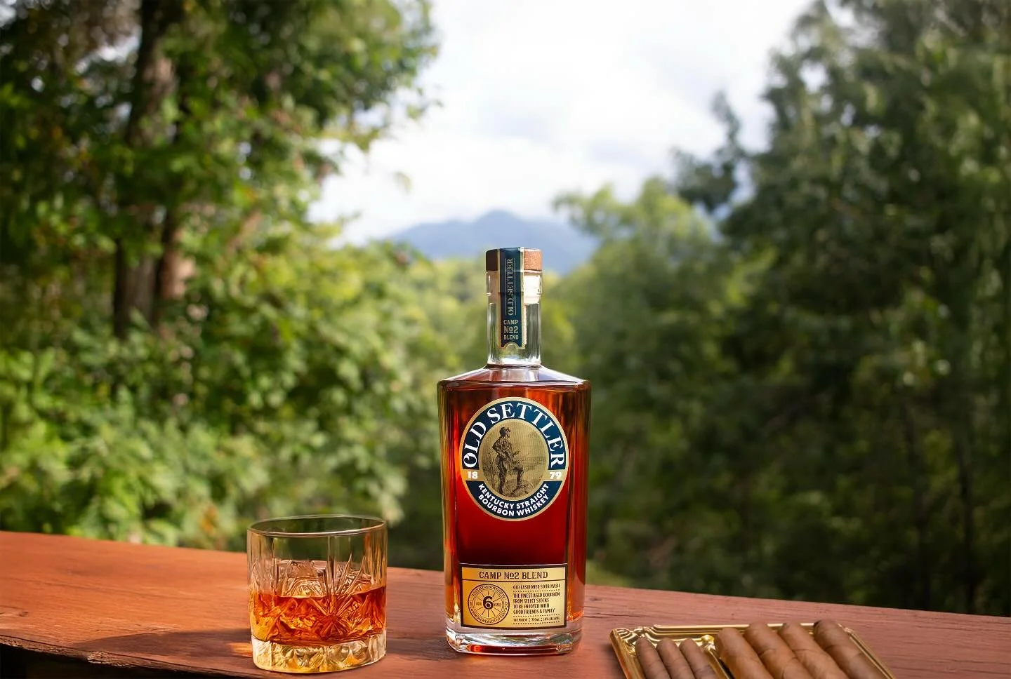 Old Settler – Camp #2 Blend
🔥 Kentucky Straight Bourbon, aged 6 years, crafted the old-fashioned way.
Notes of toasted oak, maple, candied pecan, baked cinnamon apples — all in a warm, full-bodied finish.
This is what bourbon should tast