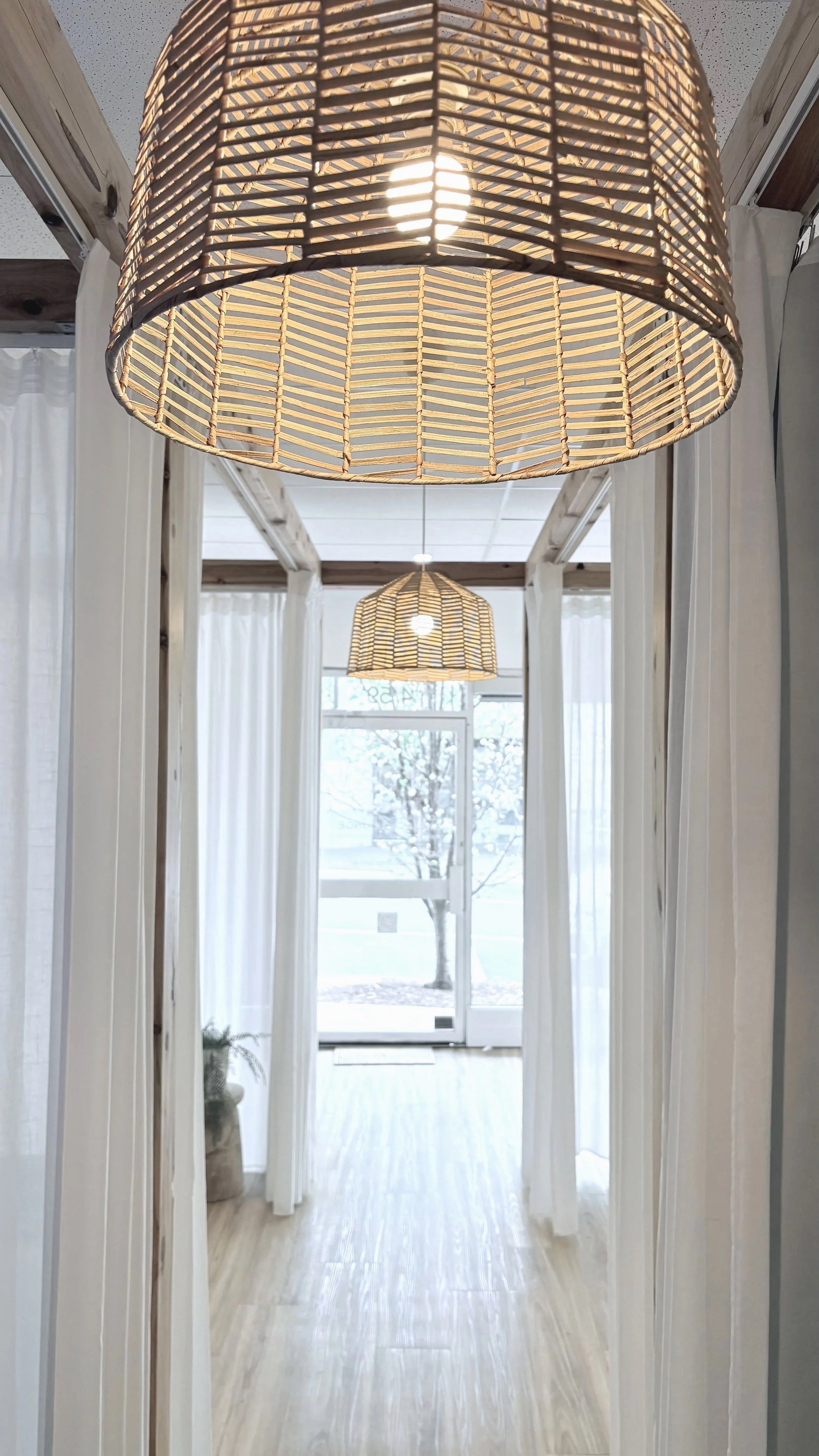 Red-light full body Pod, Cryo Dry Body Float, Lymphatic drainage compression massage, Breathwork