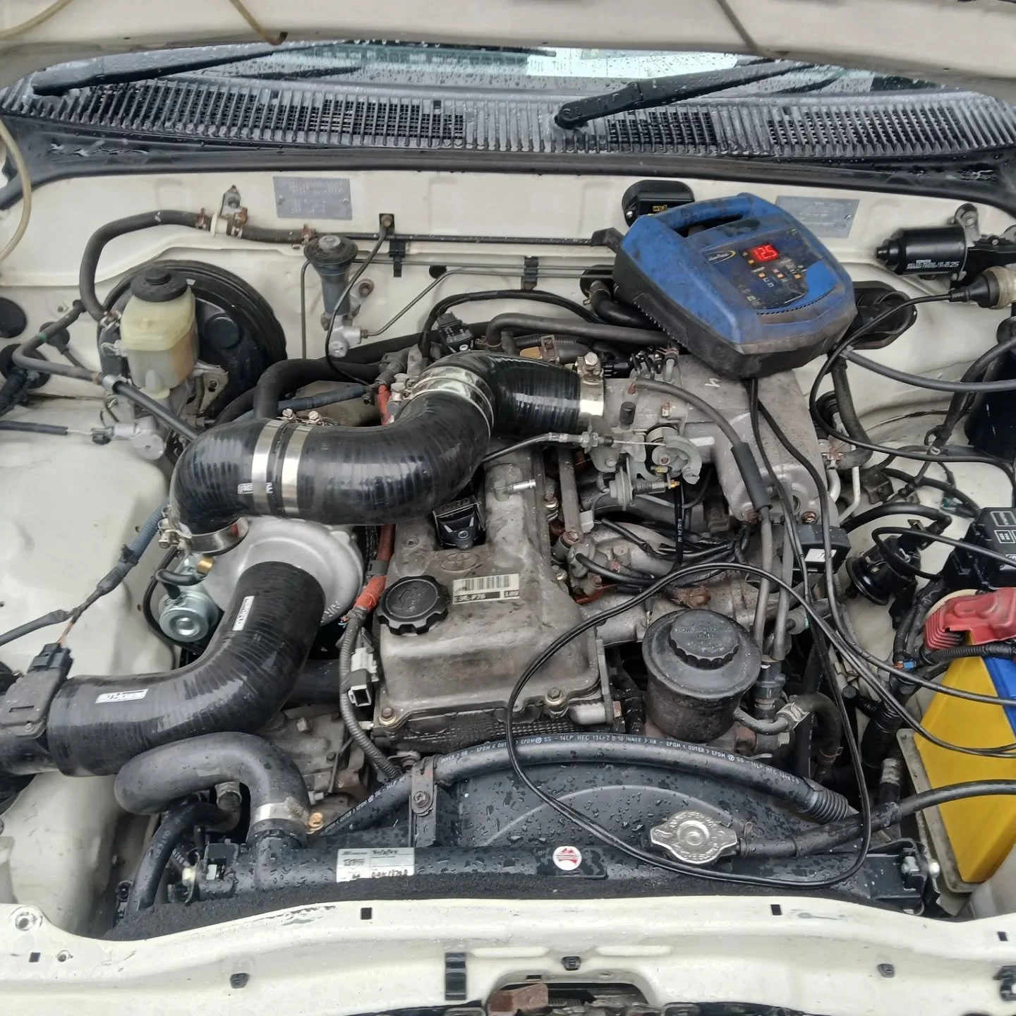 Some before and after, hilux 2.7 plumbing customer provided intercooler and pod filter cover (for nsw laws)

#fabrication #fab #customfabrication #intercoolerpiping