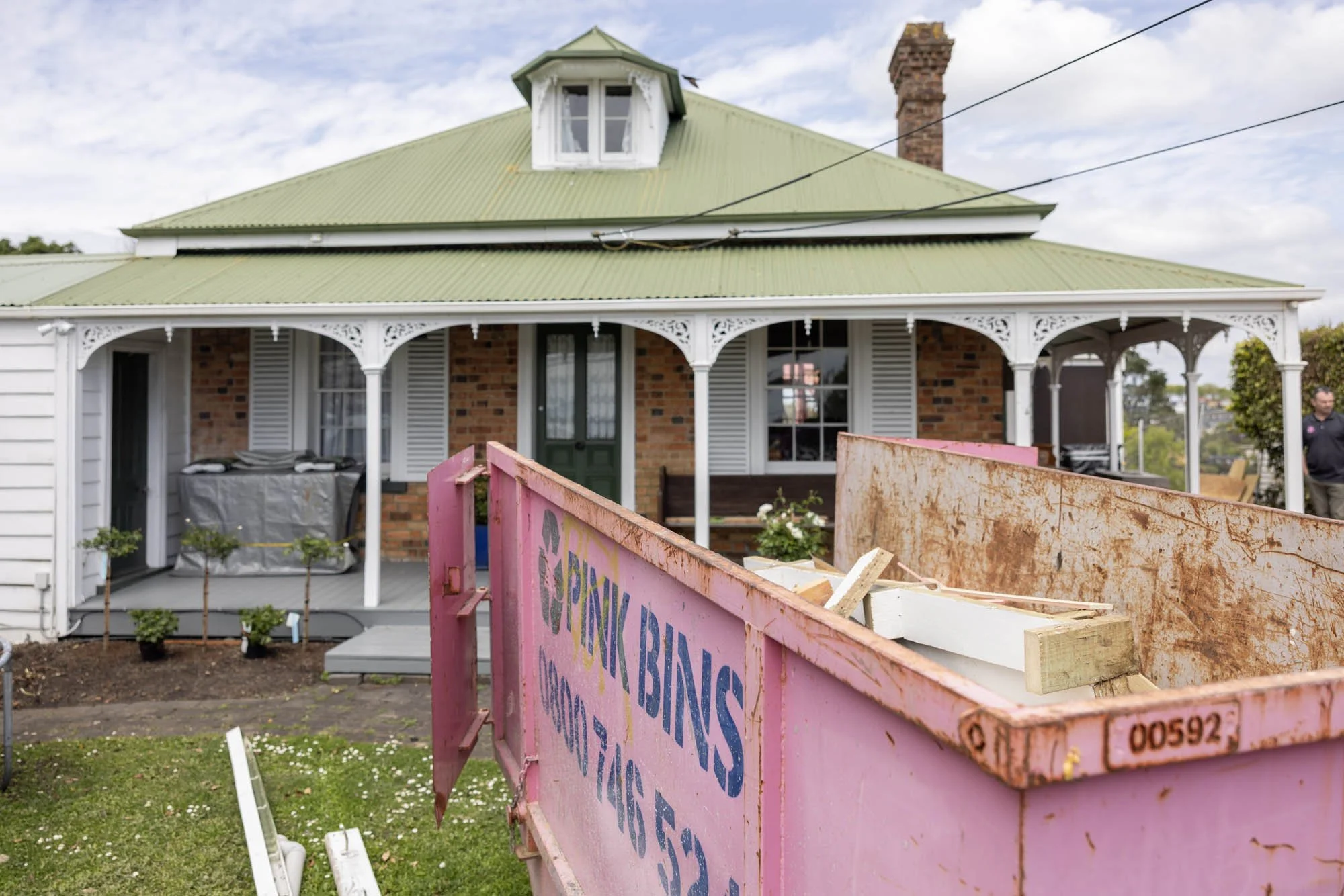 Skip-Bins-Auckland-Pink-Bins-58.jpg