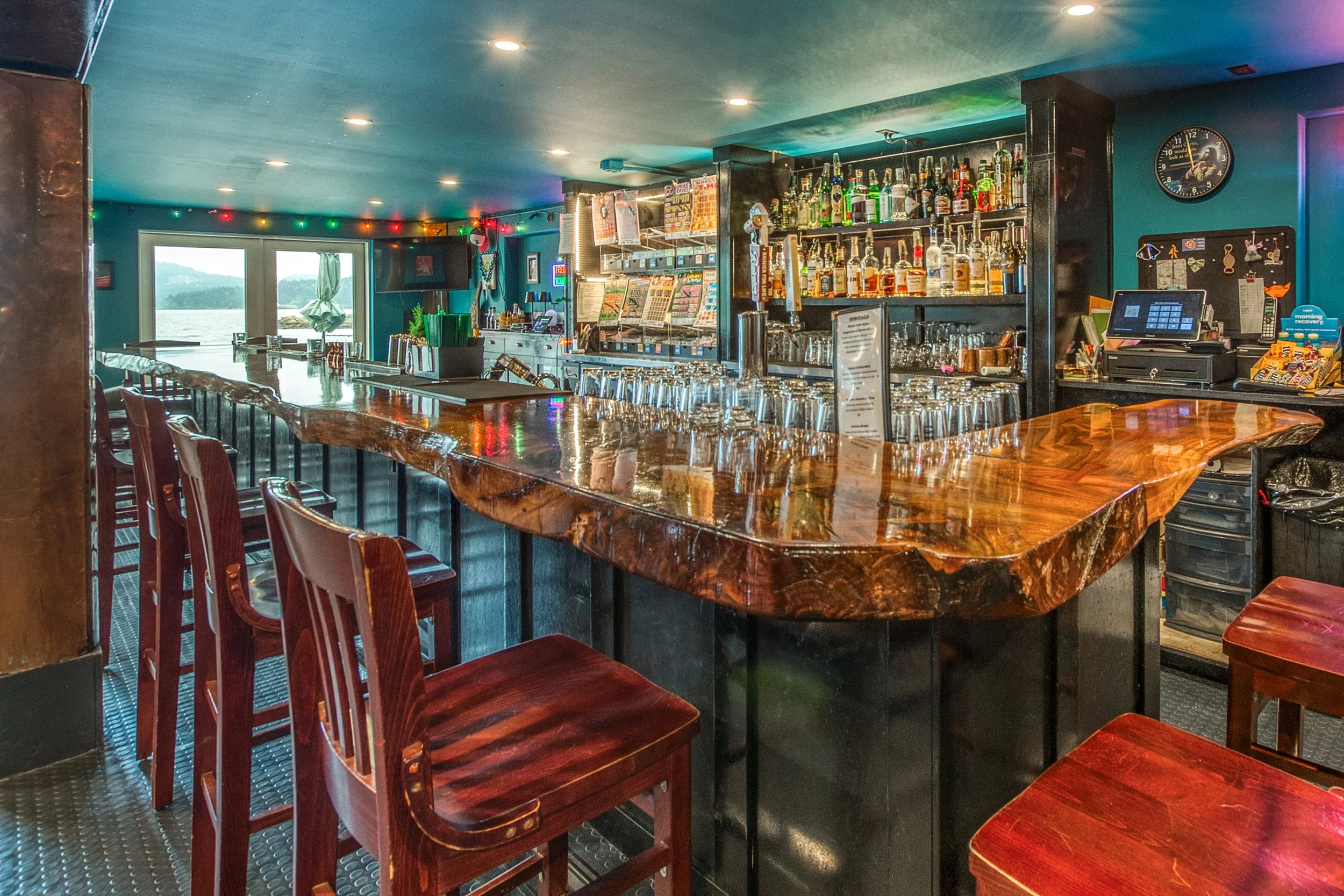 Whitehorse Pub -19.jpg