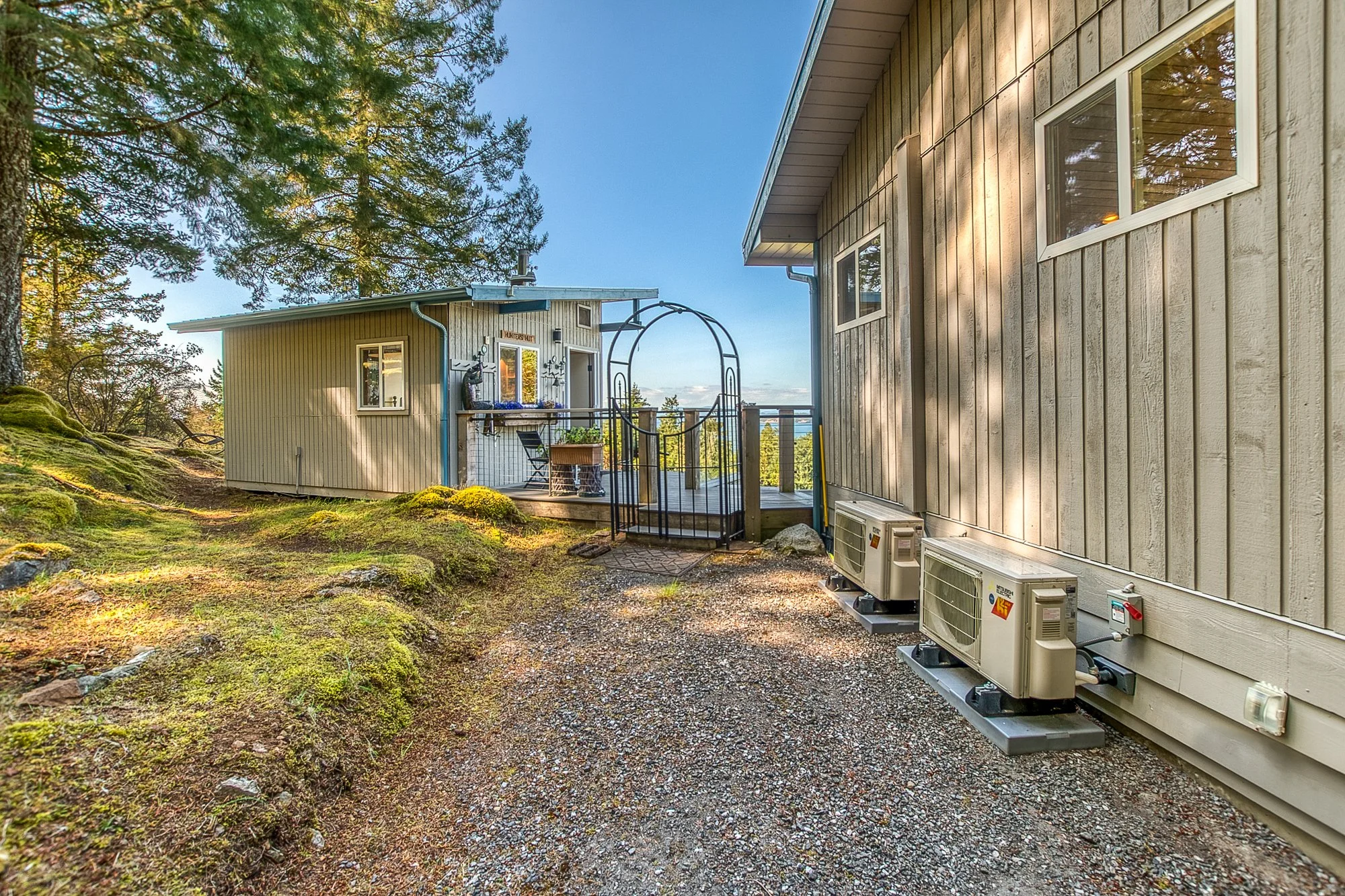 153 Walker Dr -1.jpg