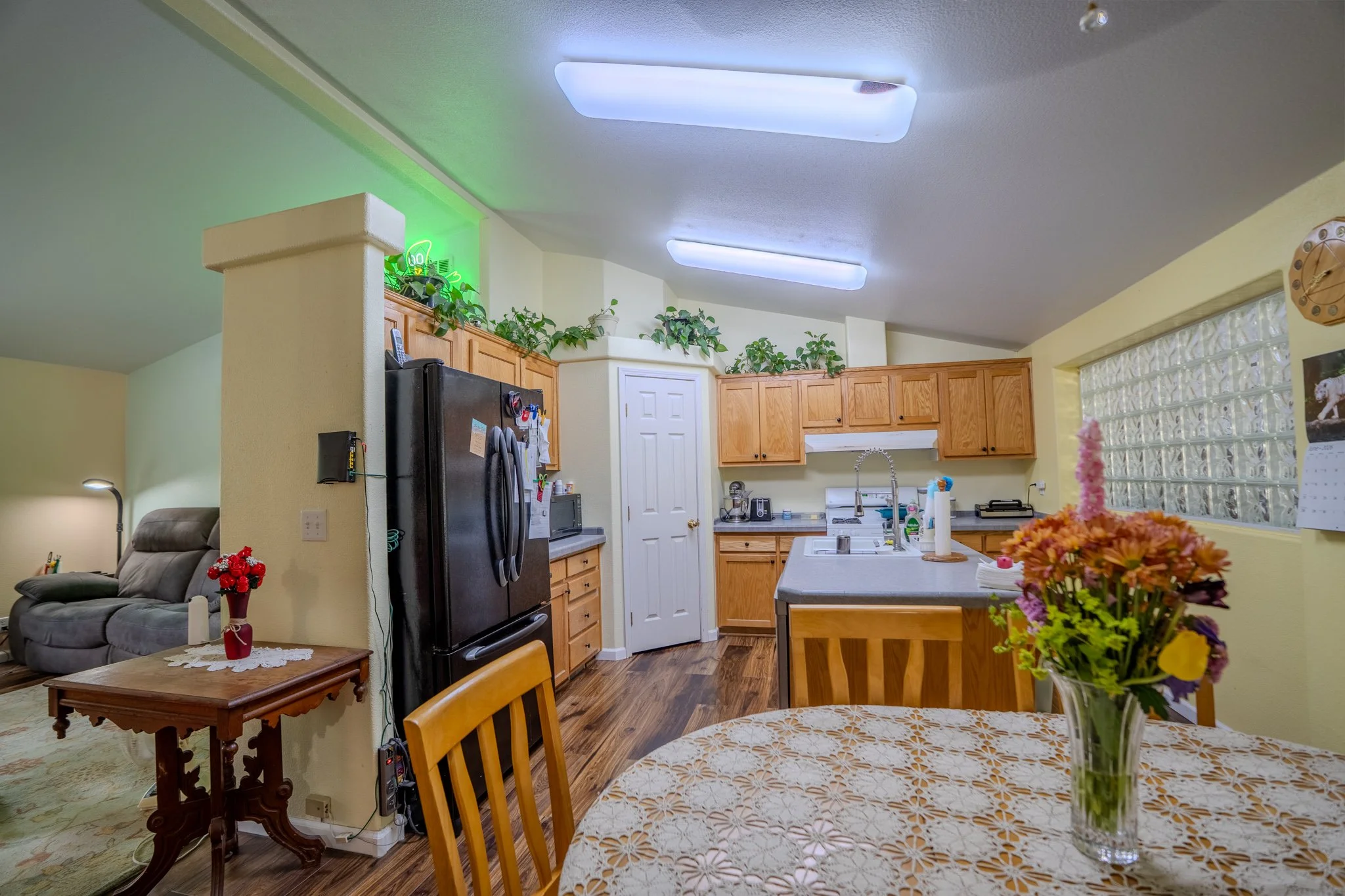 561 Cedar Hill-16.jpg