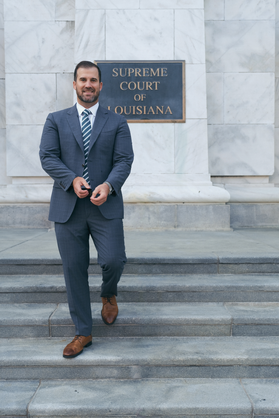 Vincent Scallan of VPS Law who has been voted as one of the best lawyer attorneys in new orleans, mandeville, covington, metairie, kenner for accident support, insurance support, insurance help, divorce help, and more.