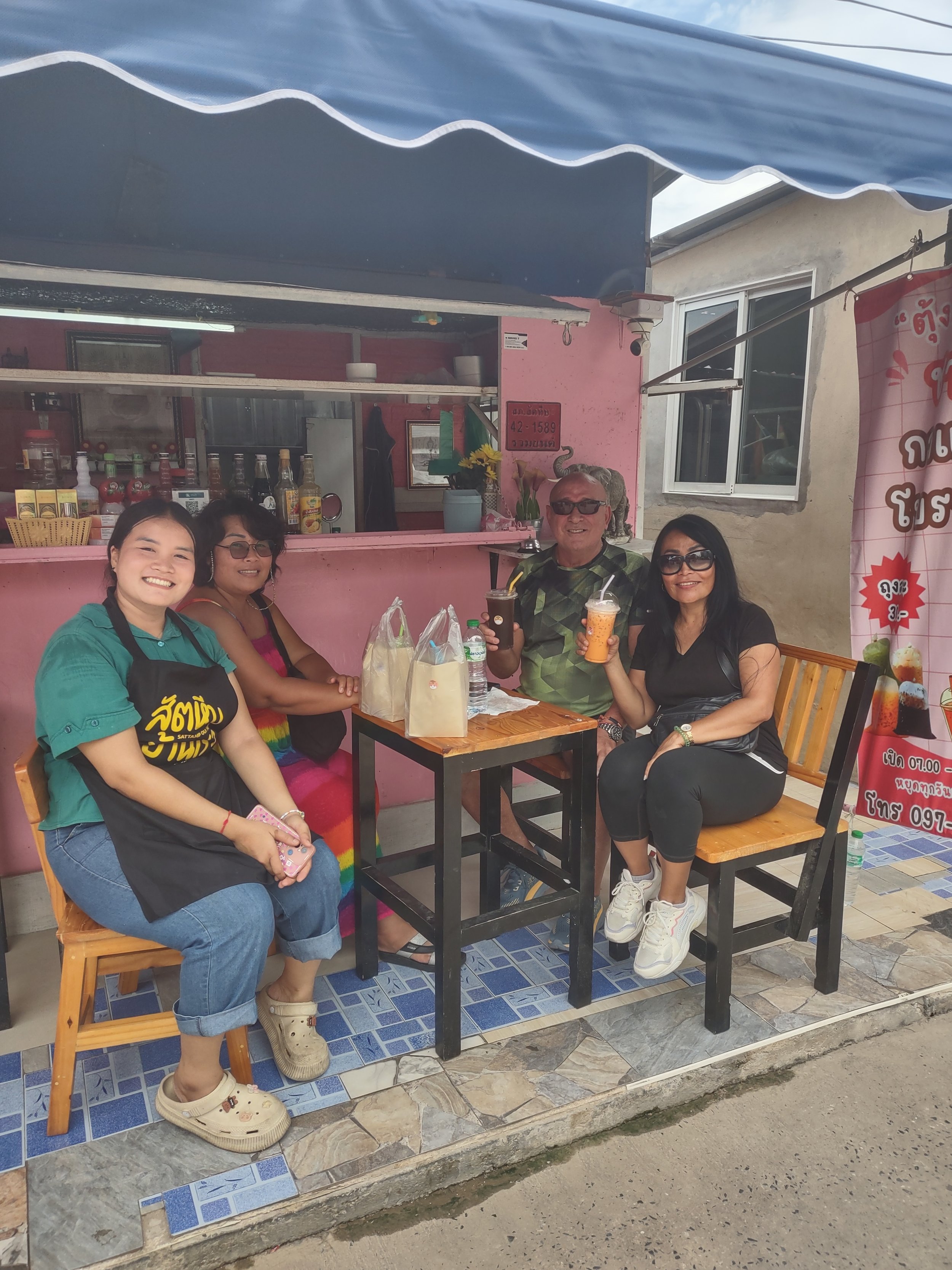 Best tea shop in Bang Saray Thailand