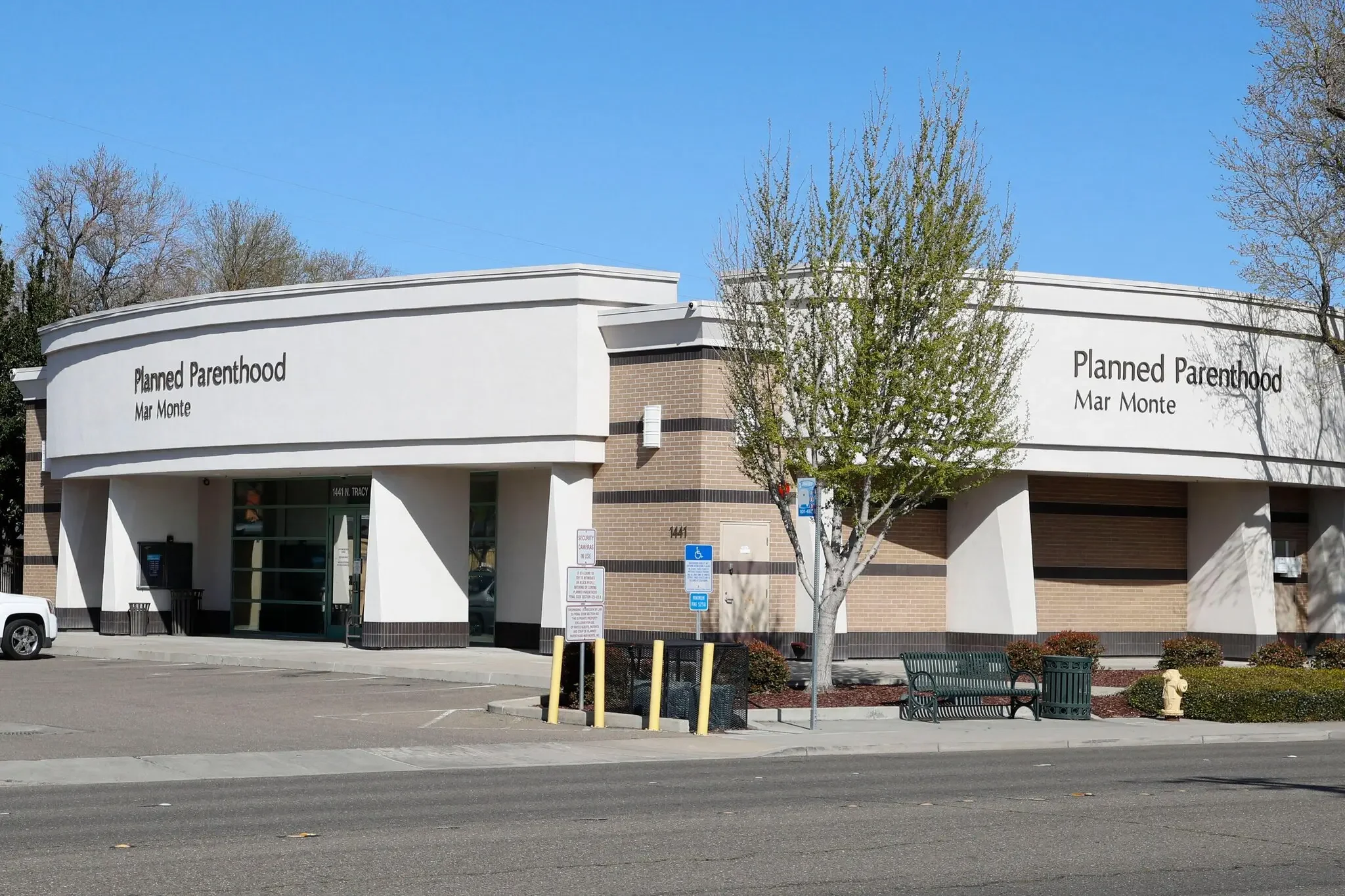 A Planned Parenthood Clinic, in a Pinch, Turns to Botox