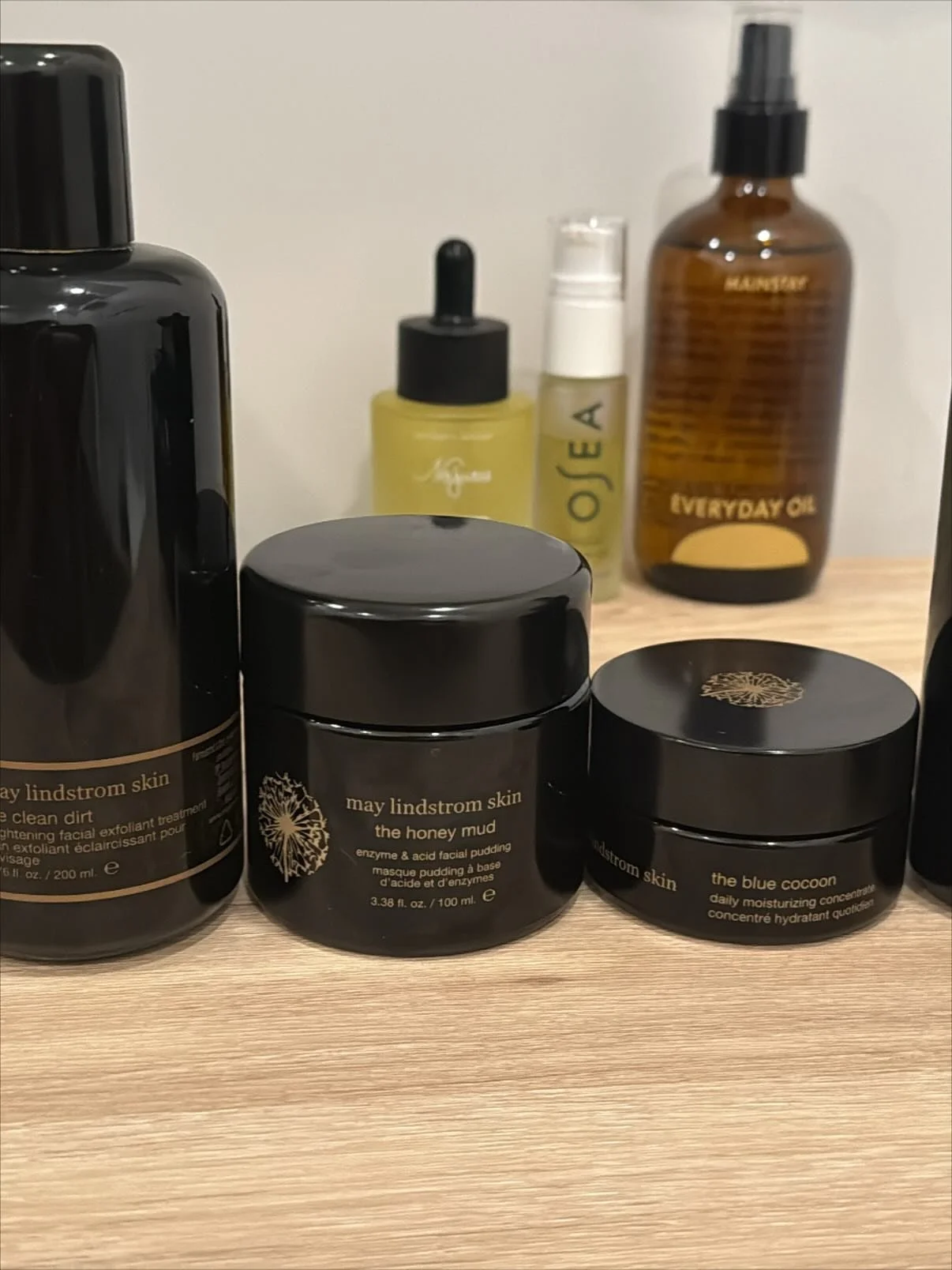 ✨ Skincare as ceremony ✨
May Lindstrom Skin Care isn&rsquo;t just about products &mdash; it&rsquo;s about experience. 🌿💧 Each formula is hand-crafted with the purest botanicals, designed to transform your daily routine into a grounding ritual for b