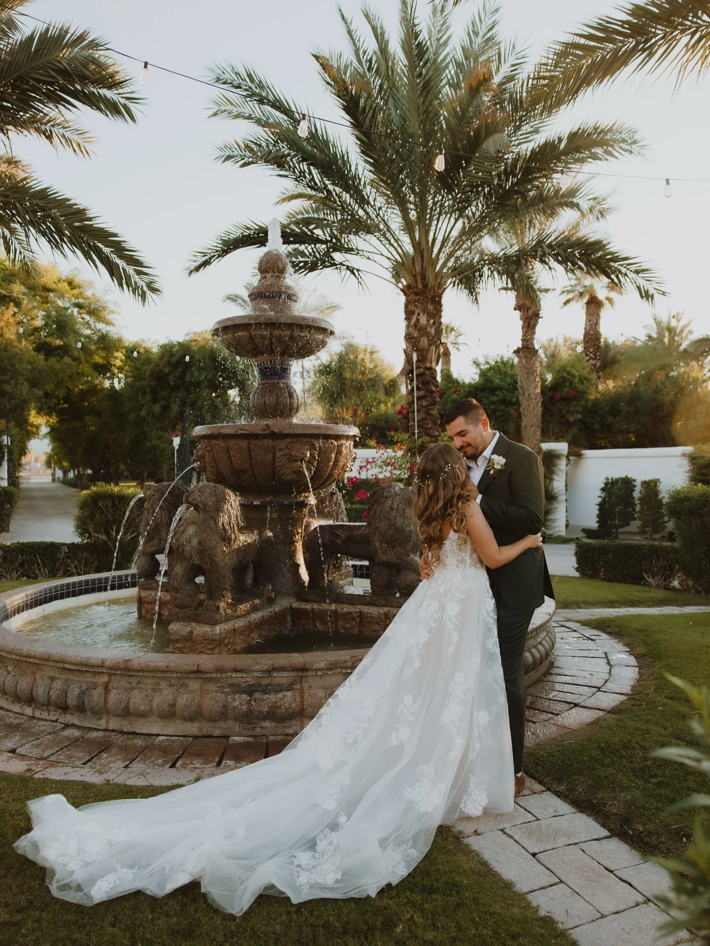This stunning couple glowing with golden light, lace, &amp; love. 💕✨&thinsp;
&thinsp;
🫶🏻 Vendors&thinsp;
Venue &mdash; @bougainvilleaestate&thinsp;
Planning &mdash; @brandijaneevents&thinsp;
Photography &mdash; @wyldhoneyphotography&thinsp;
Floral