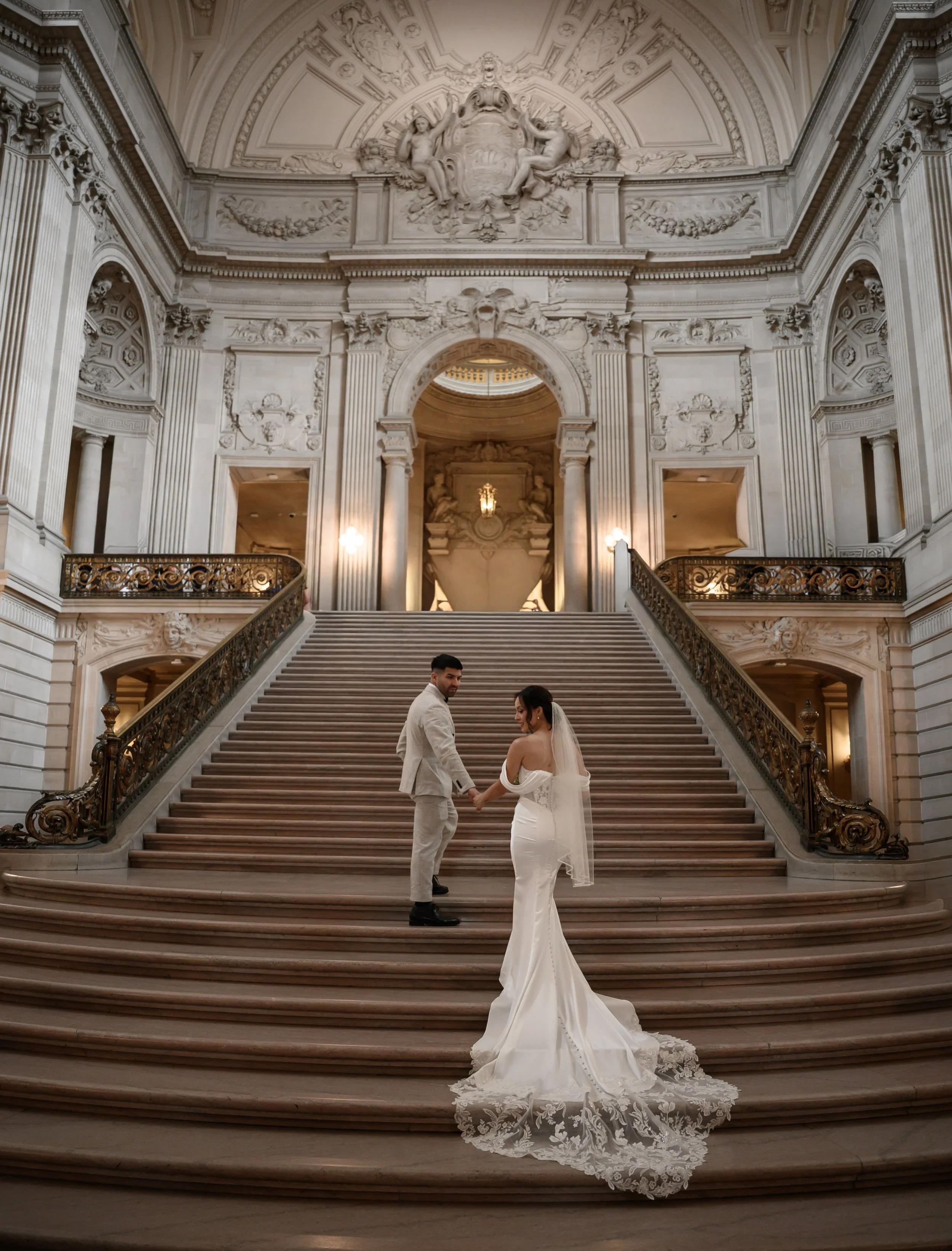 A love grand enough to fill every room it walks into. ✨🤍 From the sweeping staircase to the forever that starts here &mdash; every detail feels timeless.&thinsp;
&thinsp;
Vendors 💫&thinsp;
photo: @mtphotoco&thinsp;
venue: @empressevents&thinsp;
flo