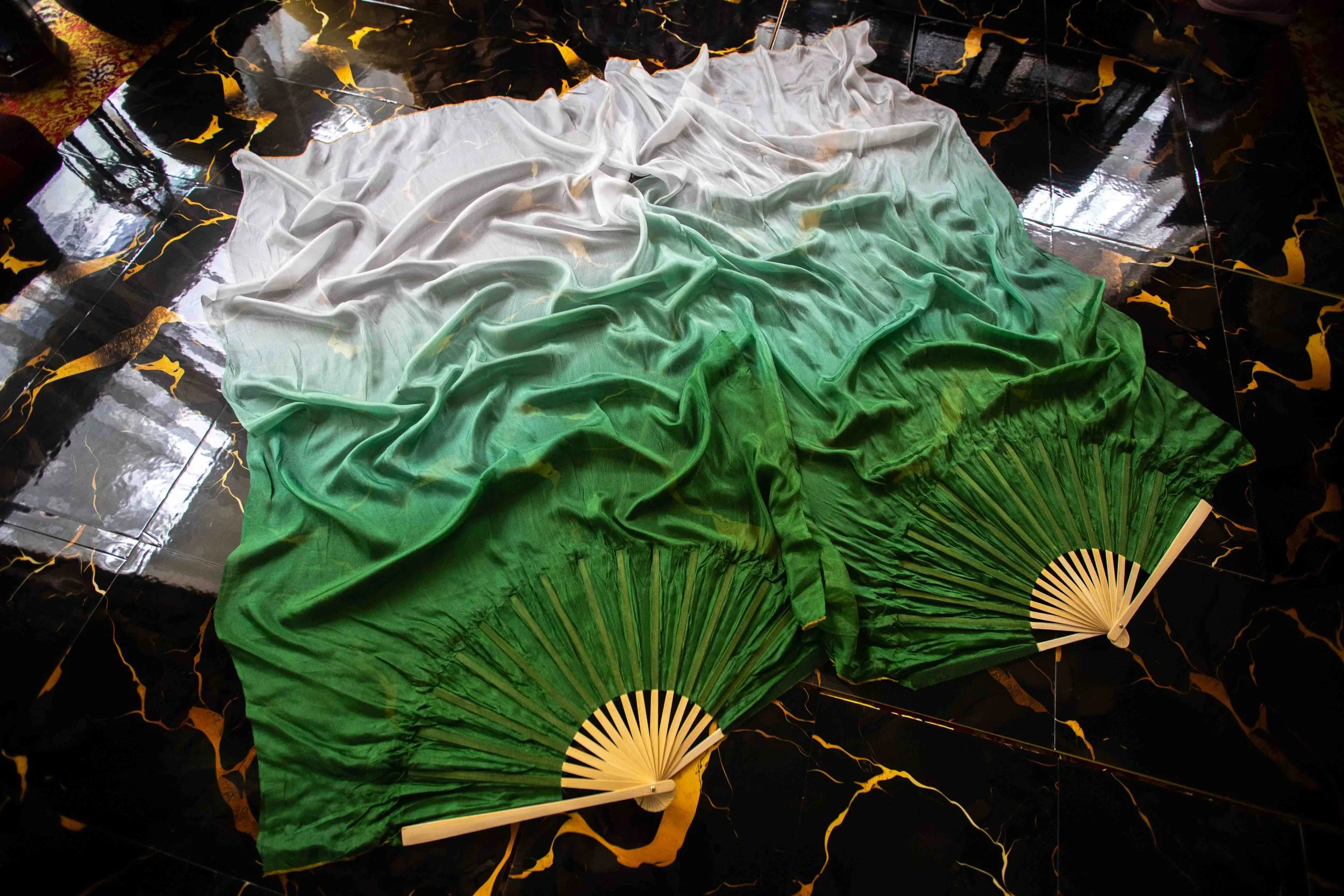 Moss Agate - Silk Flow Fans