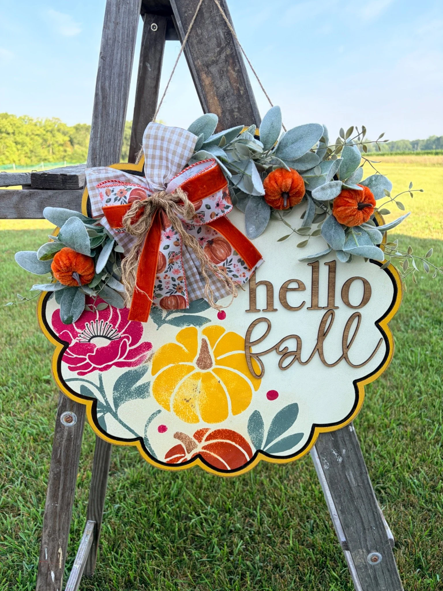 floral pumpkin hanger.jpeg