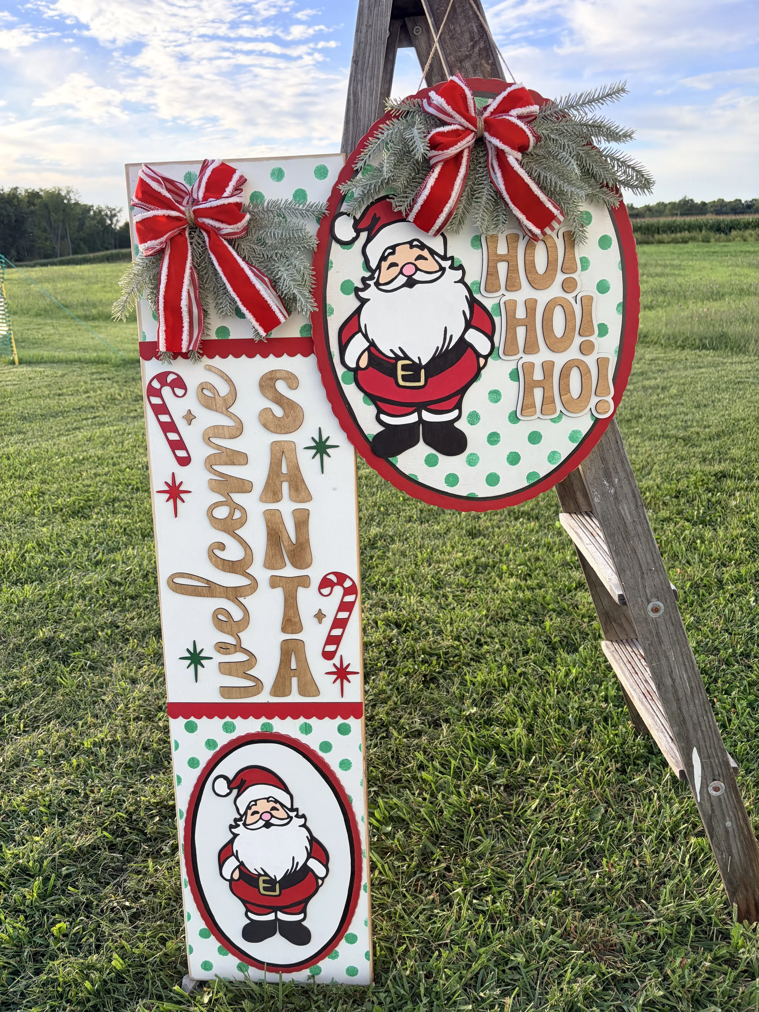 Polk a dot santa