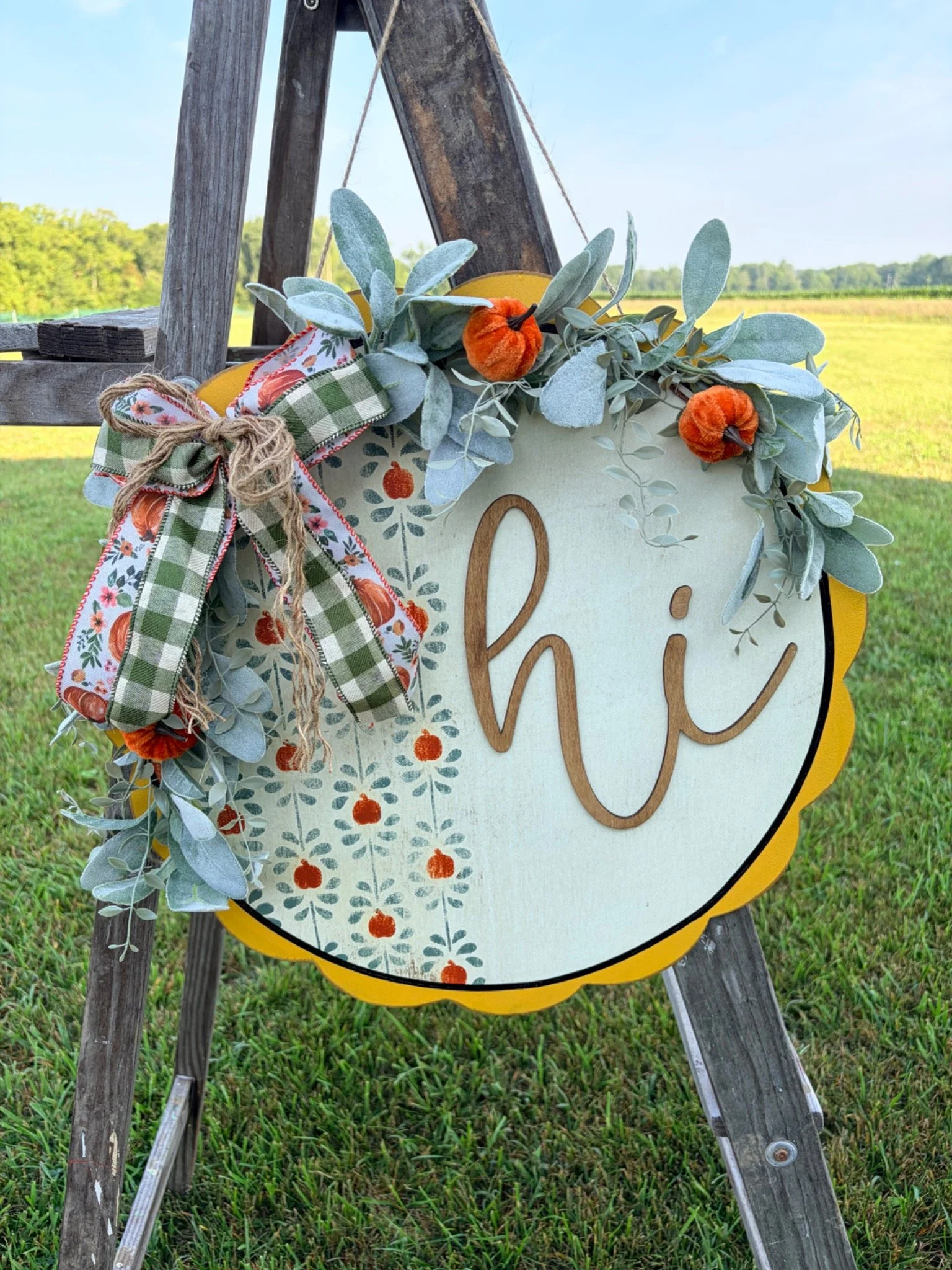 rustic pumpkin hanger.jpeg