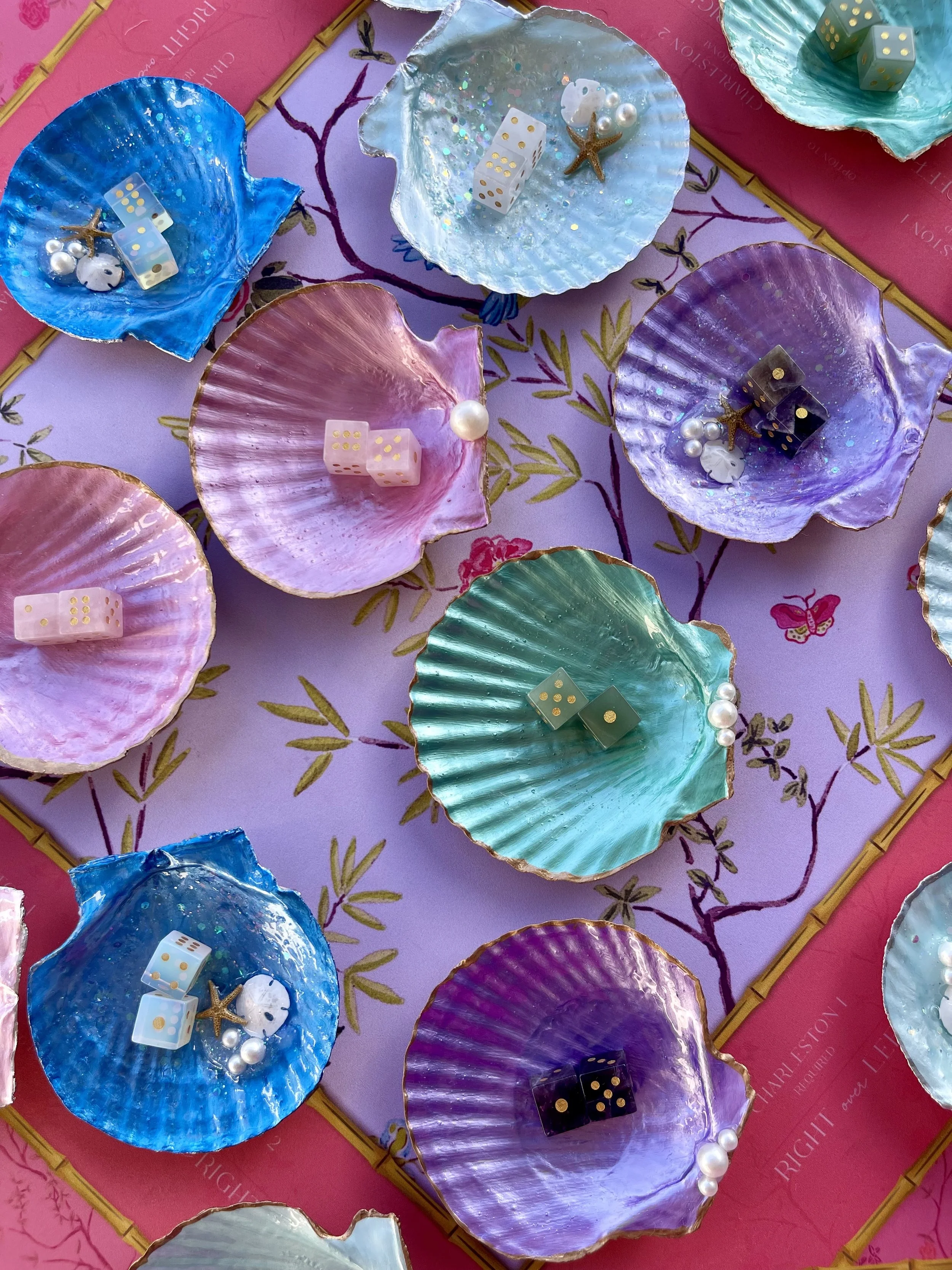 The Pearl Tide Dice Dish w/ Gemstone Dice