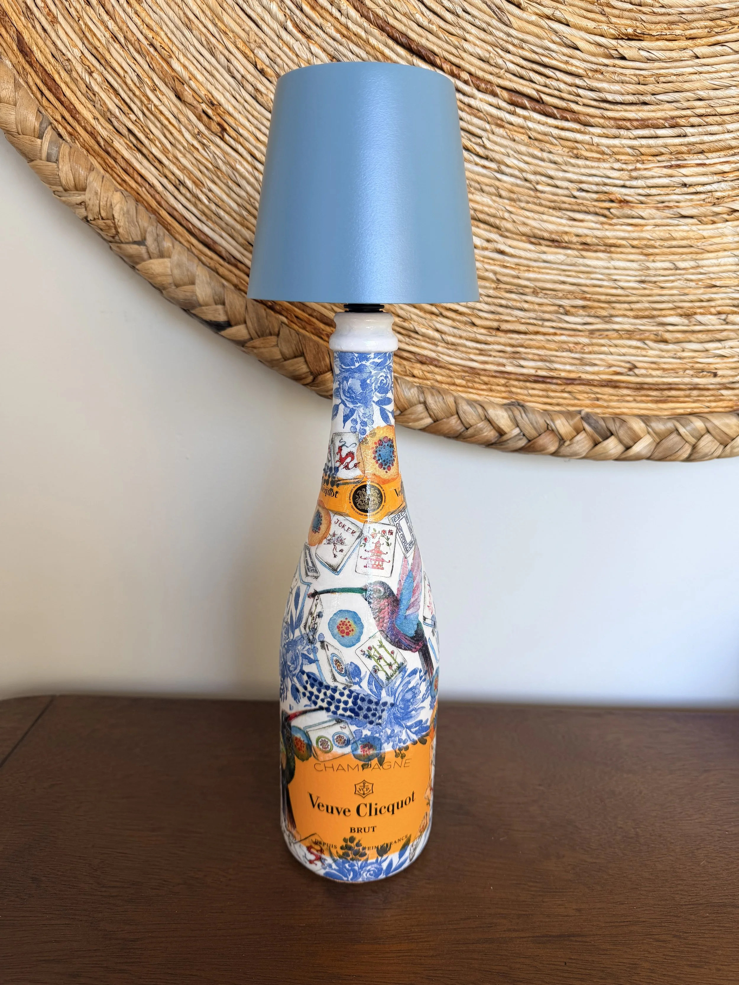 Hummingbird Mahjong Bottle Lamp