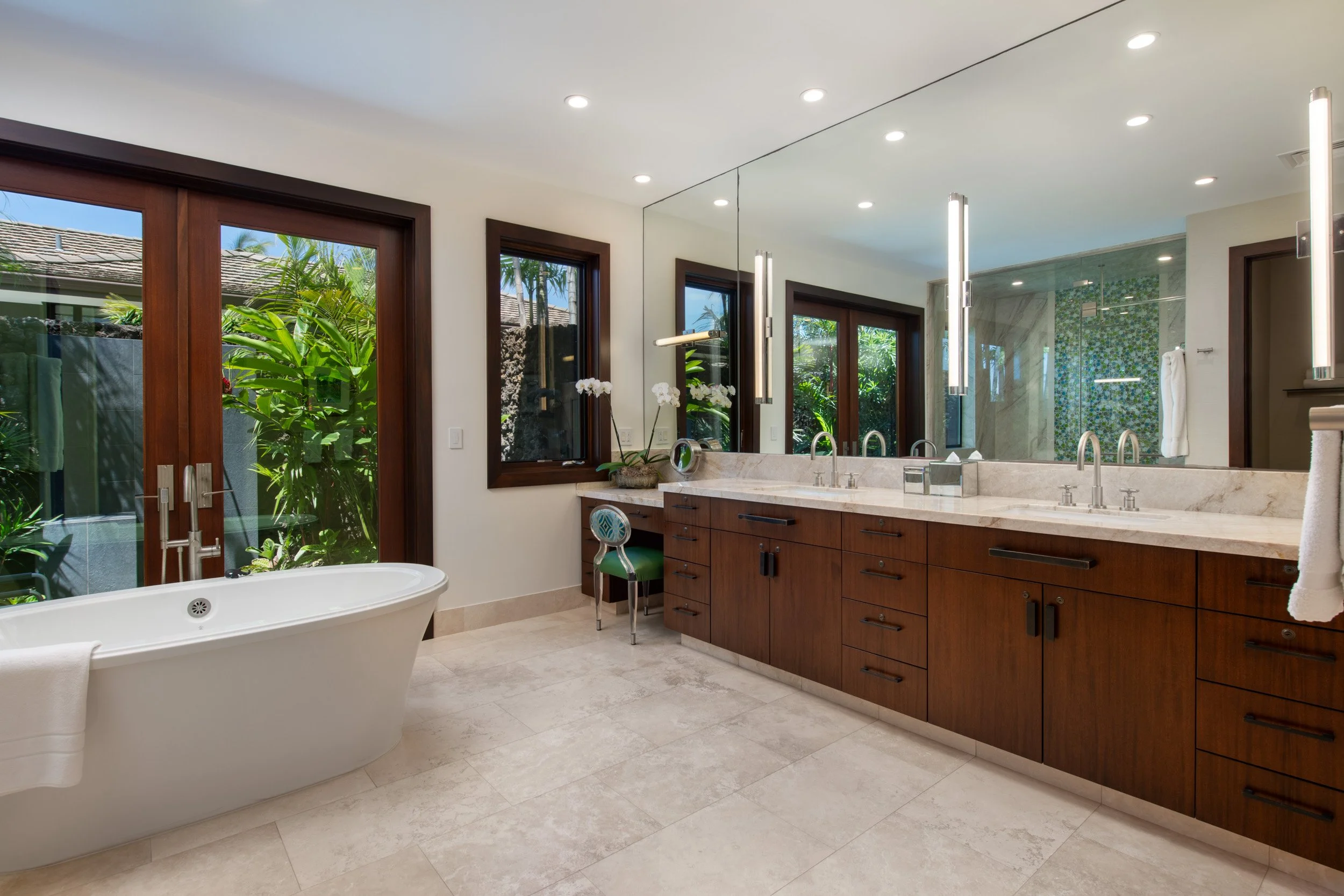 4 bedroom 5 bath Hualalai