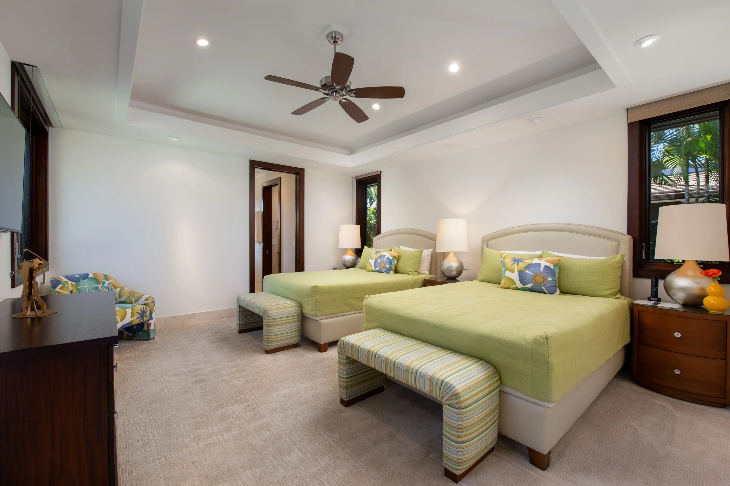 4 bedroom 5 bath Hualalai