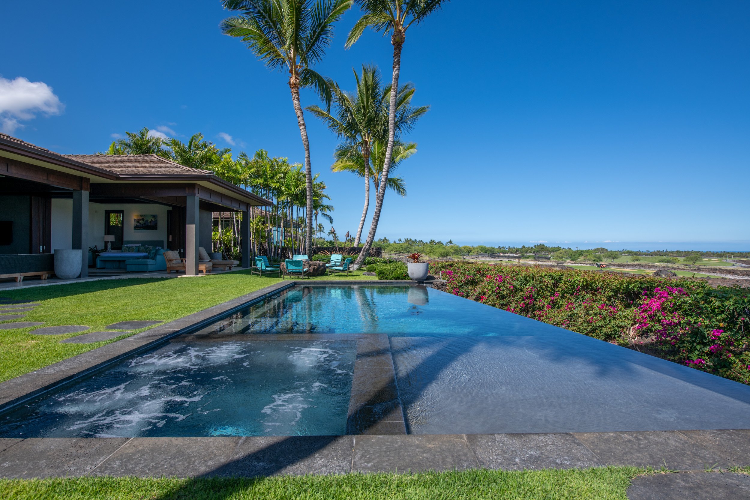 4 Bedroom 5 Bath Hualalai