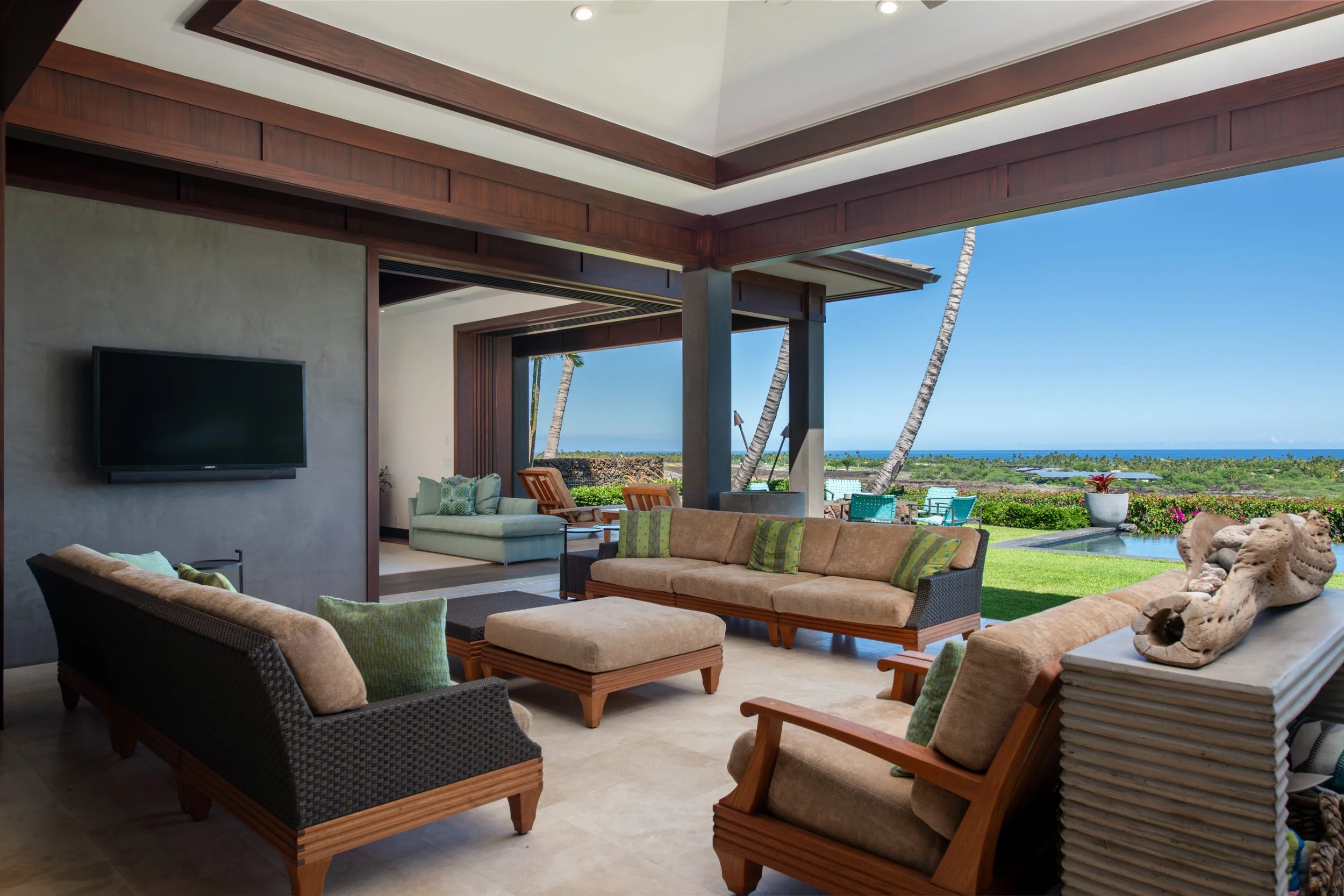 4 bedroom 5 bath Hualalai