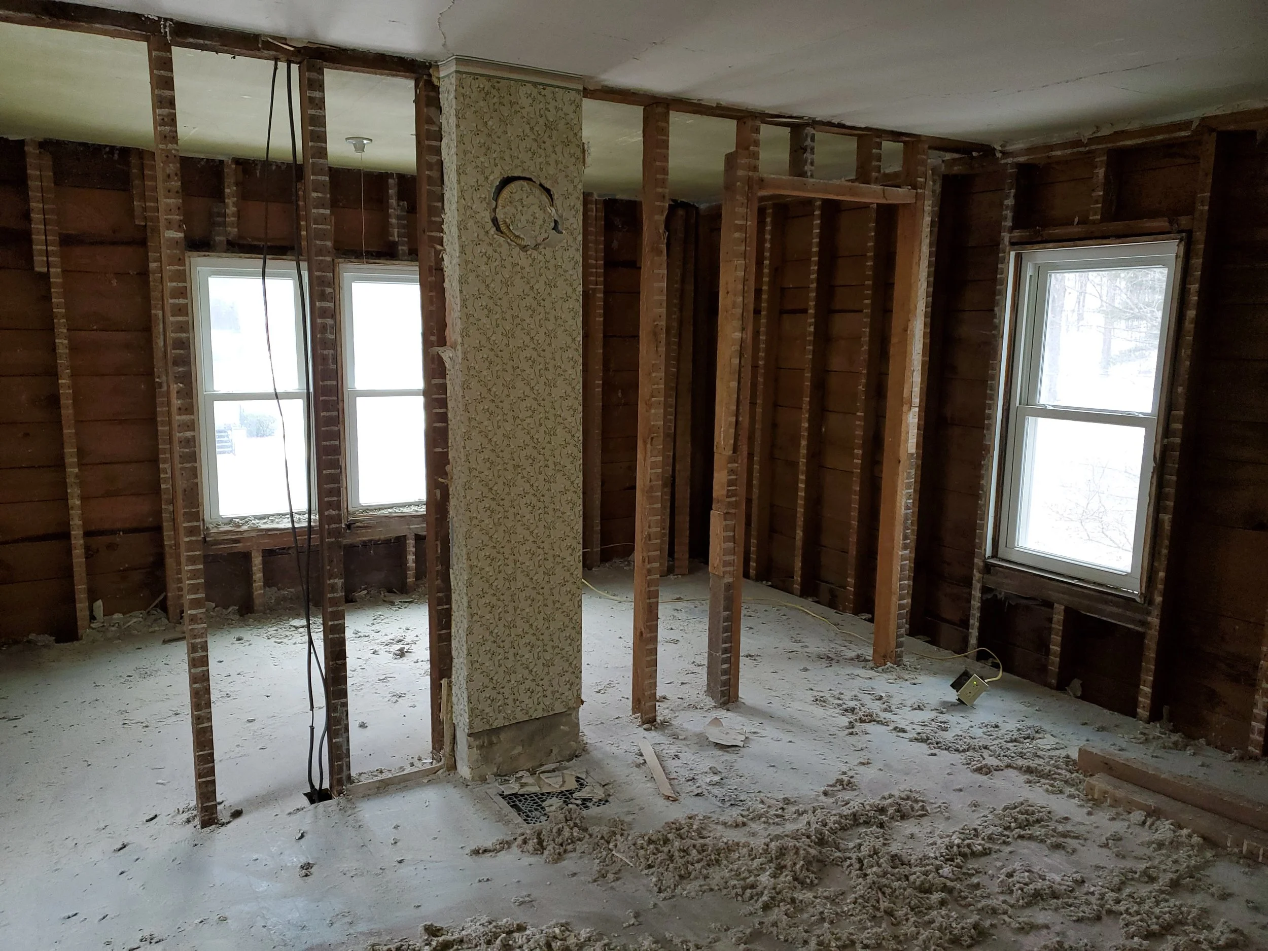 1 Bedroom Before.jpg