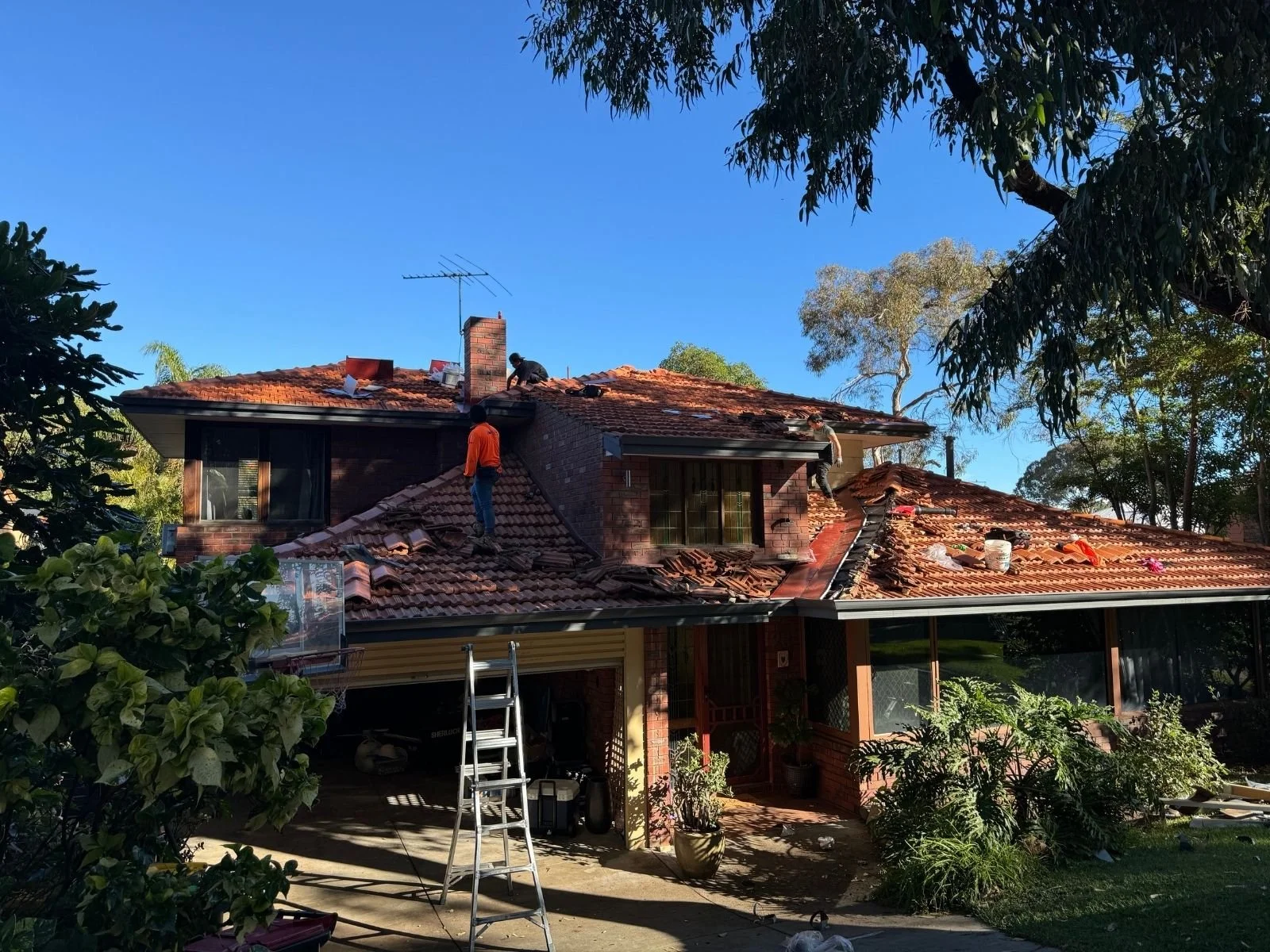TRSWA Roofing specialists undertaking maintenance