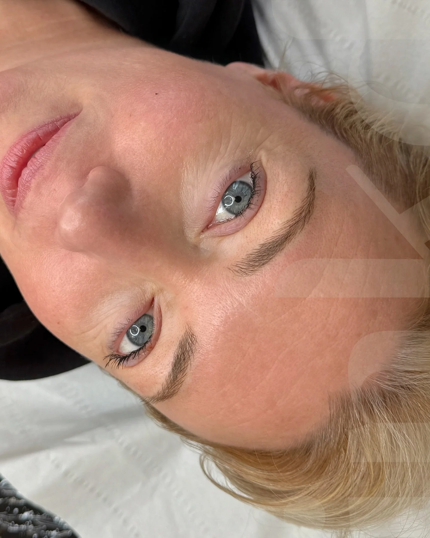 I forgot my before pics 🫠

Never mind, gorgeous microblade that I forgot to post!! 

I think these are stunning on her 😍

@killerbeautypmu 0.18 18u
@brovi.uk pigment 

#microblading #microblade #microbladingrainhill