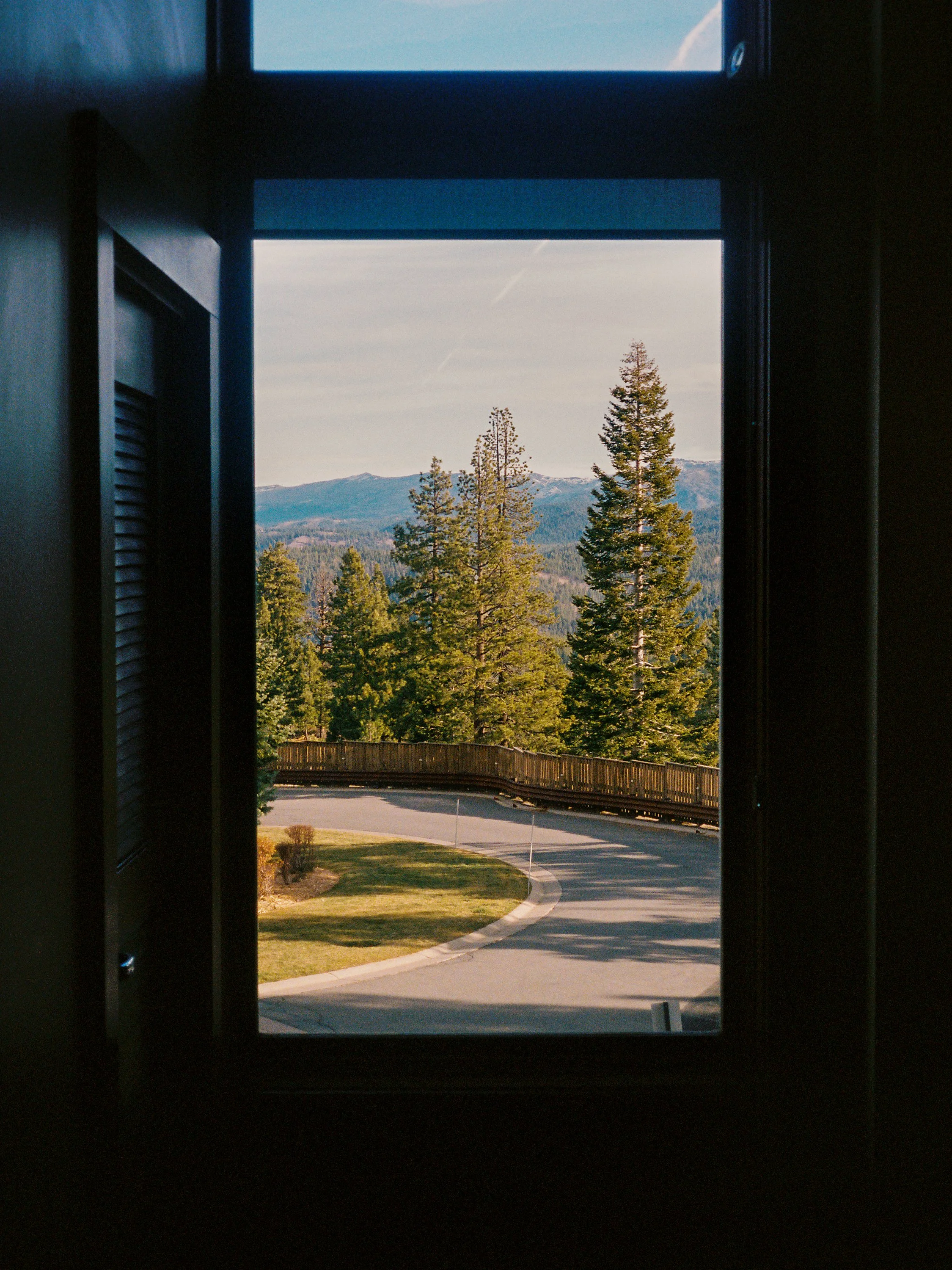 RitzCarltonLakeTahoe-Film-RoamhCreative_MariahHarkey-20251219-82.jpg
