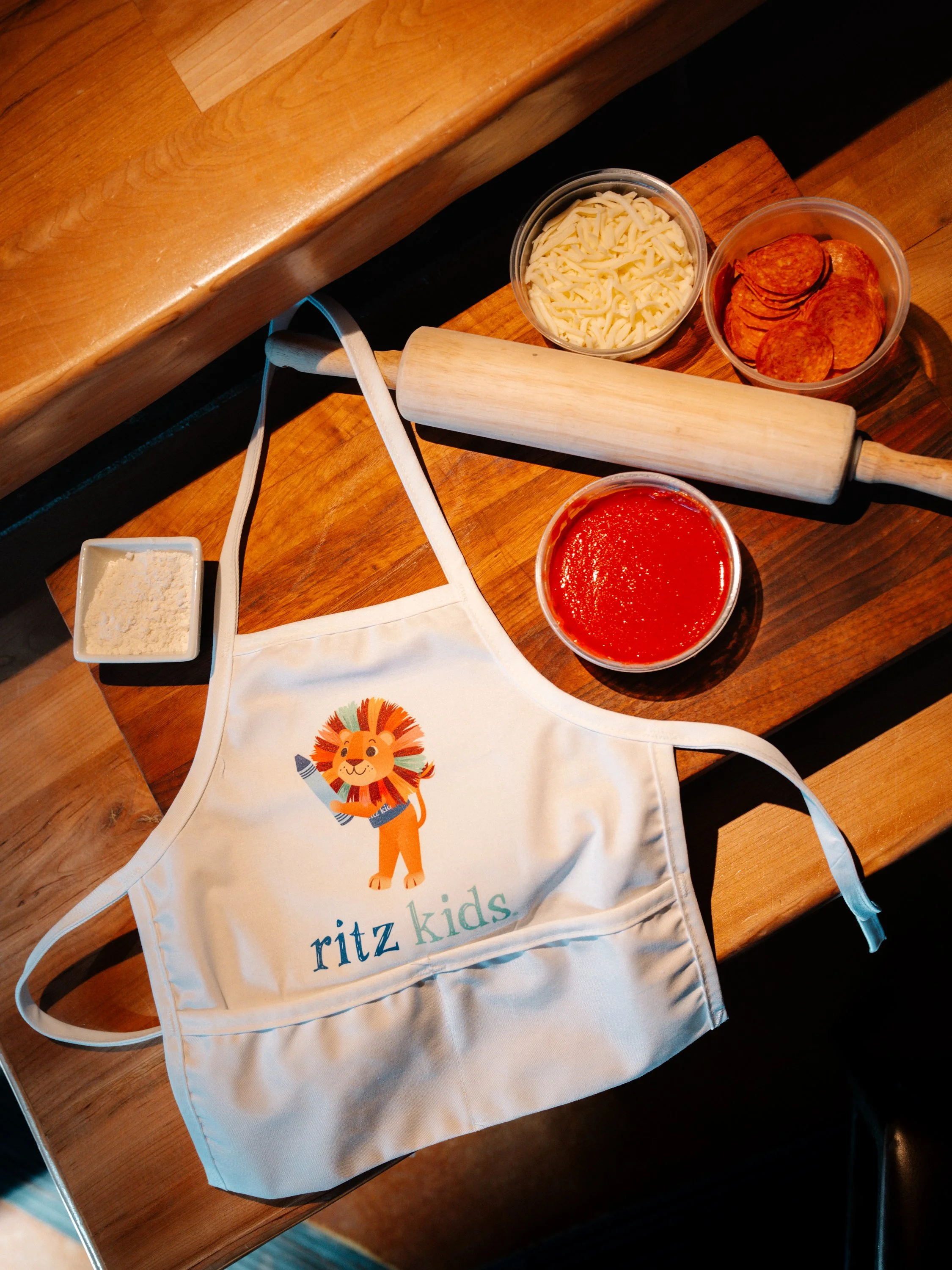 RitzCarltonLakeTahoe-RitzKidsPizza_RoamhCreative_MariahHarkey-20251214-08.jpg