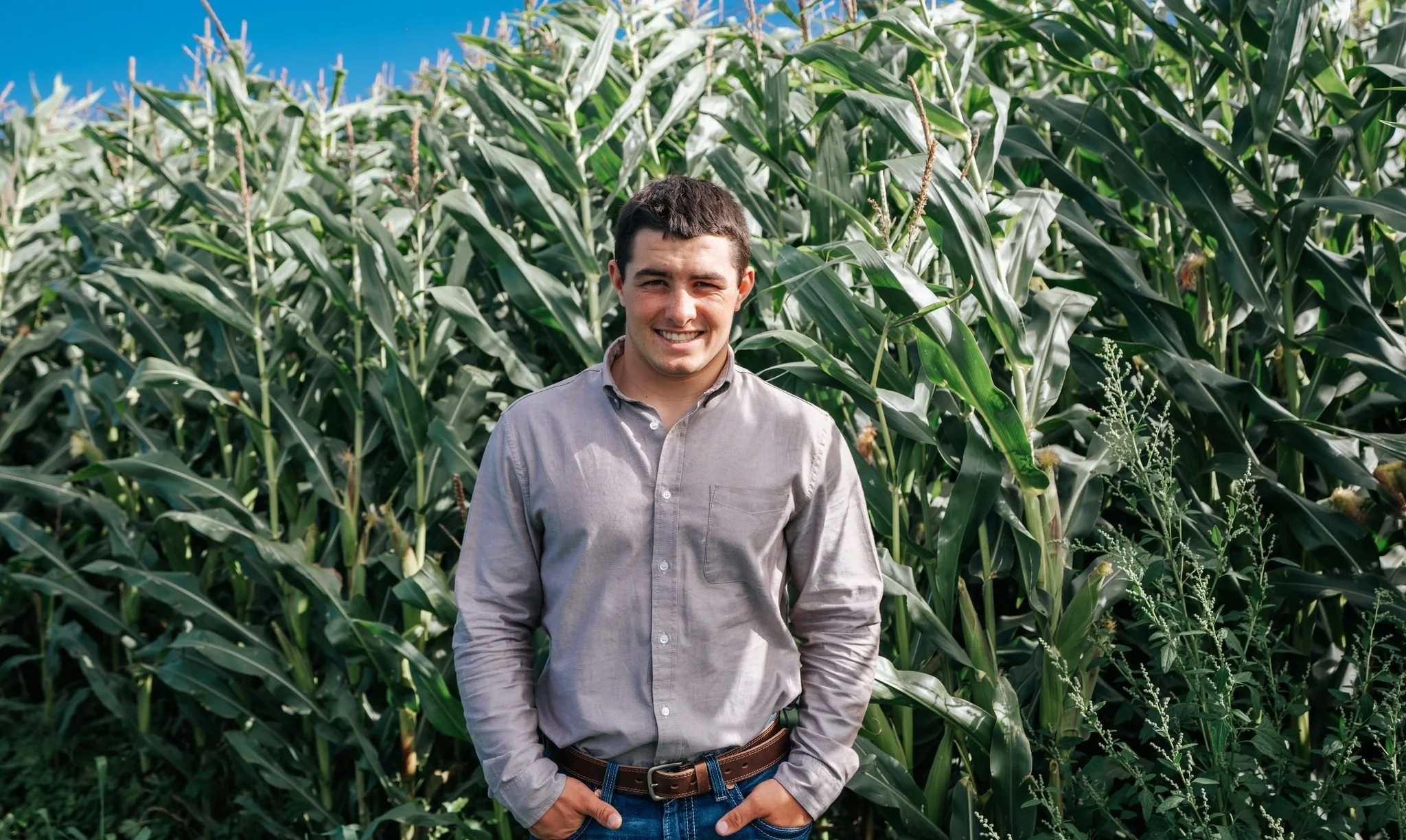 Outdoor senior portrait session in Ferndale Humboldt County by photographer Tex Kelly