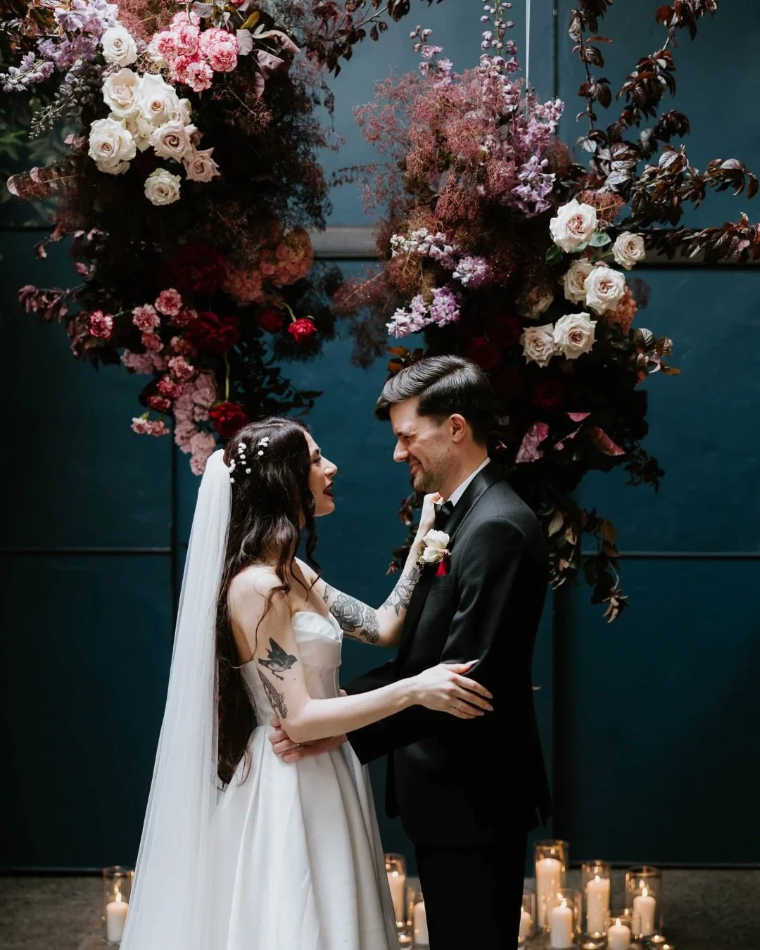 Maddy married Tom yesterday and it was pretty special!
Here are some of the sneak peeks I sent them this morning.
These two stunning and lovely &lsquo;elder emos&rsquo; wisely chose the fabulous @rupertonrupert (legit my fave venue) and a hall of fam