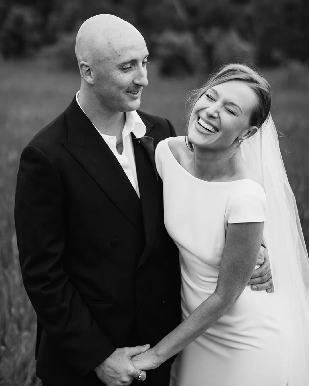 Meet Madeleine &amp; Zak, two of the finest folk you could wish to meet. They tied the knot at their parent&rsquo;s home in Arthur&rsquo;s seat and with the queen of wedding planning at the helm (take a bow @popupwithstyle) I knew it was going to be 