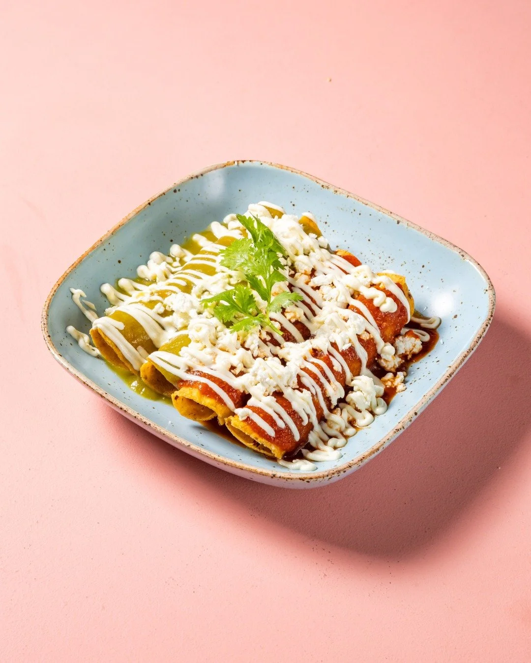 Two choices, endless flavor.

Chicken or potato taquitos, red or green sauce, either way, make sure you ask for extra queso fresco on top!

🔗 Reserve via link in bio today.
💬 LINE: paradiselost

#ParadiseLostBangkok #TaquitoTime #ParadiseBites #Rol