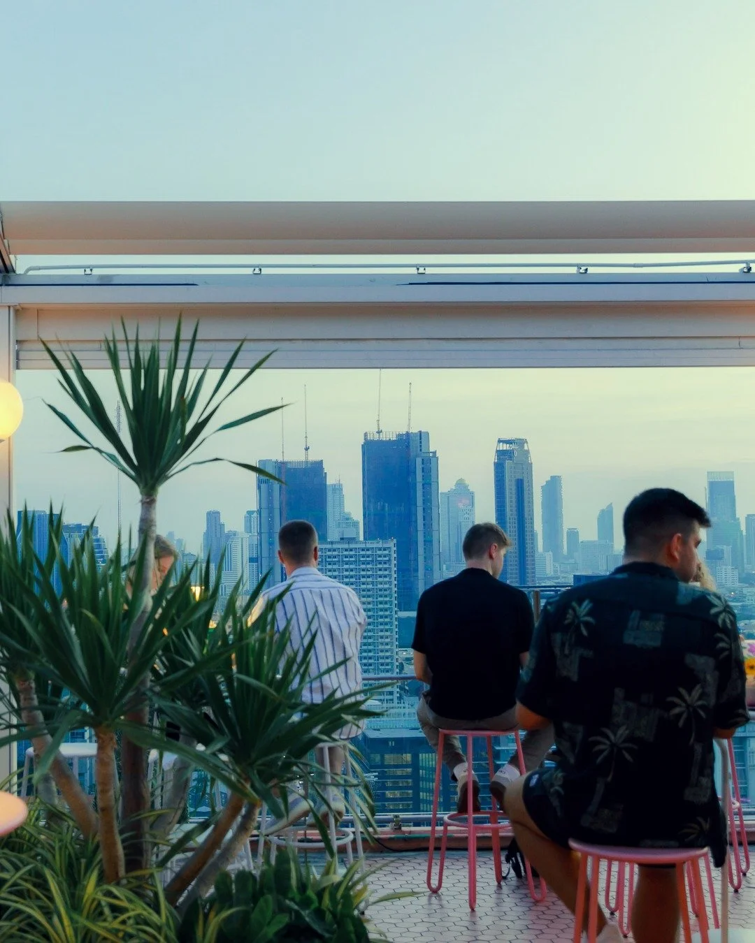 Evening vibes, city stretching ahead, and good company at every table.

Rooftop moments, elevated sips, and the kind of view that makes every hour feel like a little escape.

🔗 Link in bio to secure your spot.
💬 LINE: paradiselost

#ParadiseLostBan