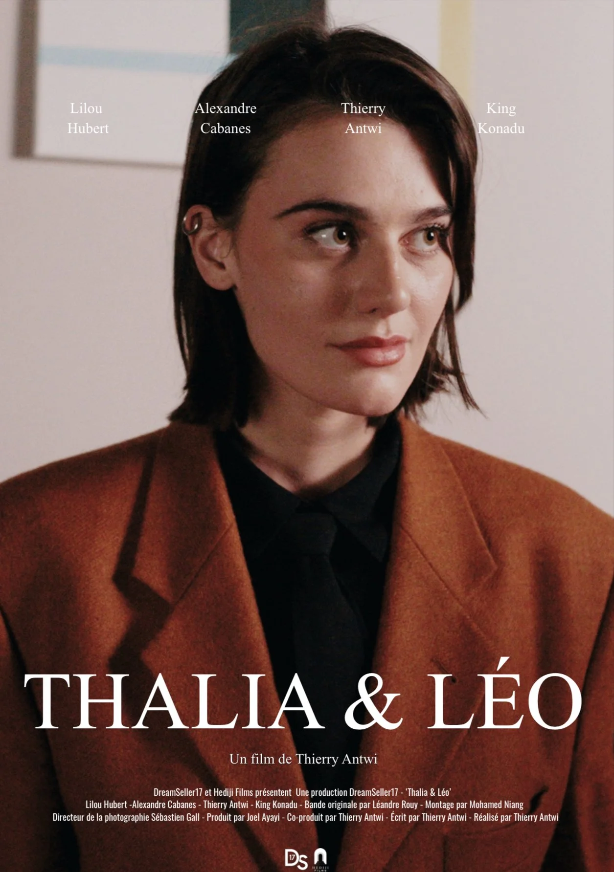Thierry antiw's short film gives us an insight with Thalia, artistic agent, after the odd passing of Leo, her talent. Discover the reasoning behind Leo's death and the relationship between an artist and its agent.