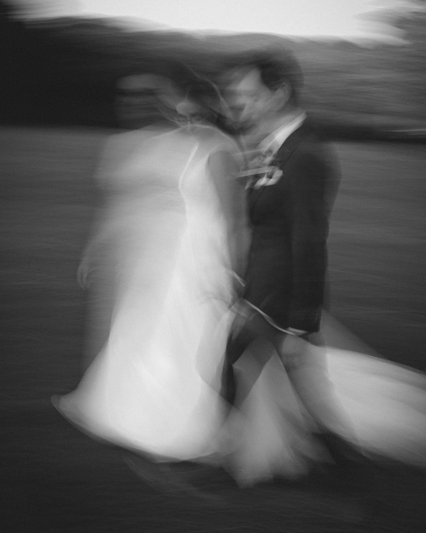 kein_fehler.jpg

#hochzeitsfotografie #weddingphotography #hochzeit2025 #heiratenindeutschland #editorialwedding #fineartwedding #hochzeitsinspiration #weddingdetails #brautpaar #heirateninpaderborn #paderborn #saarburg #hochzeitsfotograf #deutscheho