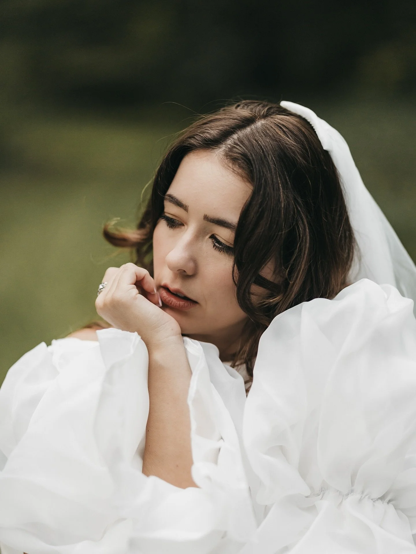 Zeit vergeht &bull; Bilder bleiben.

Eine Hochzeit ist voller unwiederholbarer Situationen. Was in einem Moment geschieht, ist im n&auml;chsten Augenblick schon Vergangenheit. Gerade deshalb sind Hochzeitsbilder  so wertvoll &ndash; sie bewahren Emot