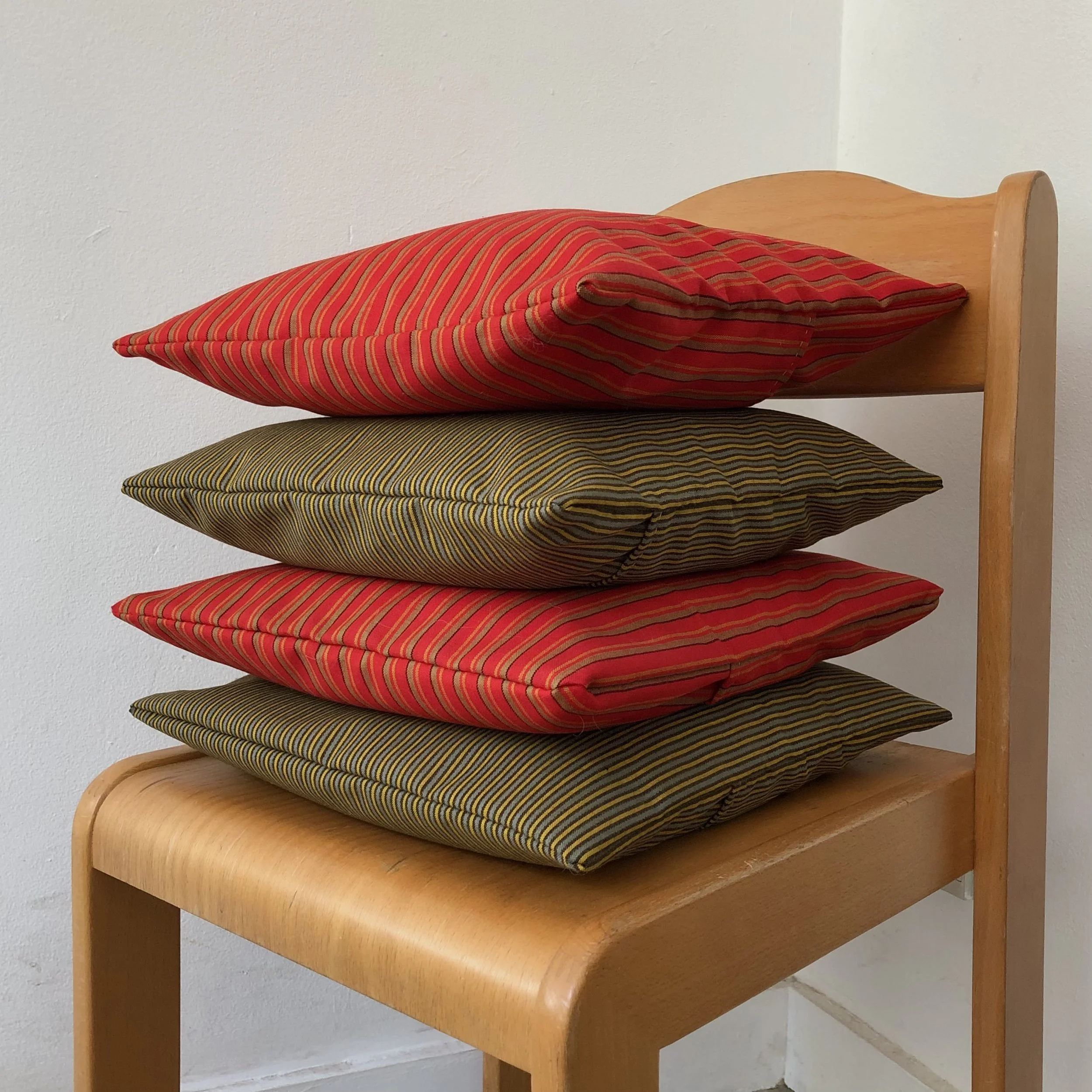 Dining wool - Set of 4