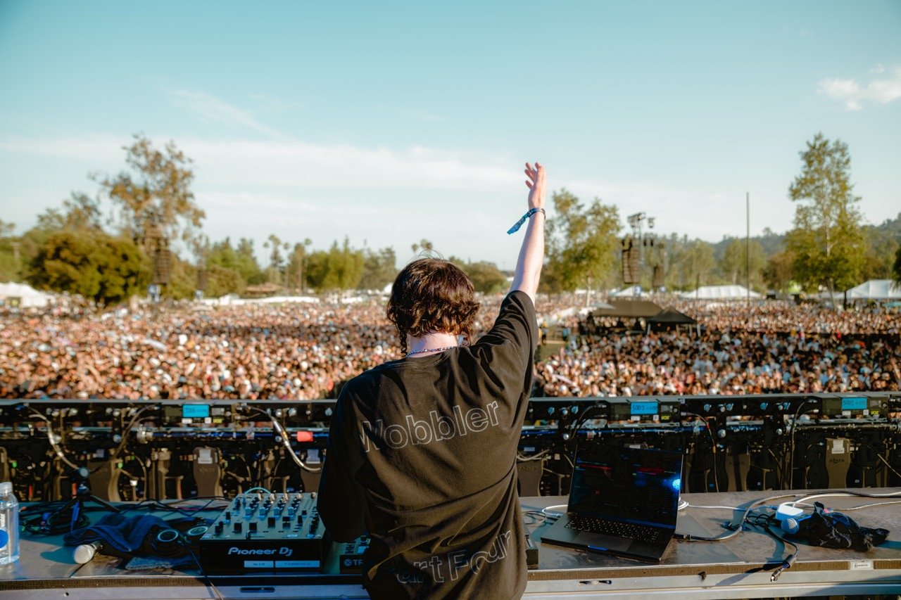 Porter Robinson Ignites Head in the Clouds with Surprise-Stacked Set
