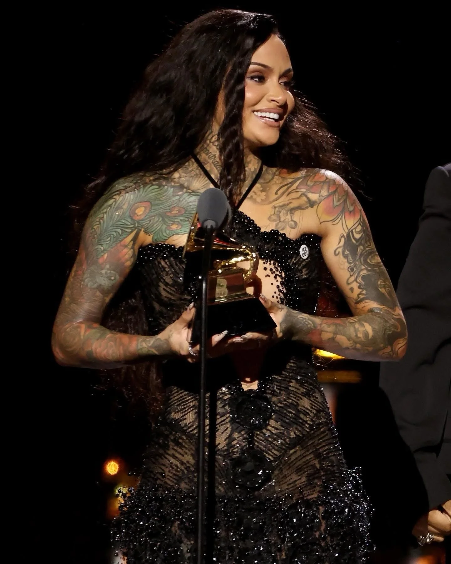 our girl @kehlani not only won her first #Grammy for Best R&amp;B Performance and Best R&amp;B Song for &ldquo;Folded&rdquo;, but she used her platform to speak out against things happening in the US currently, stating,

&ldquo;My first time being no