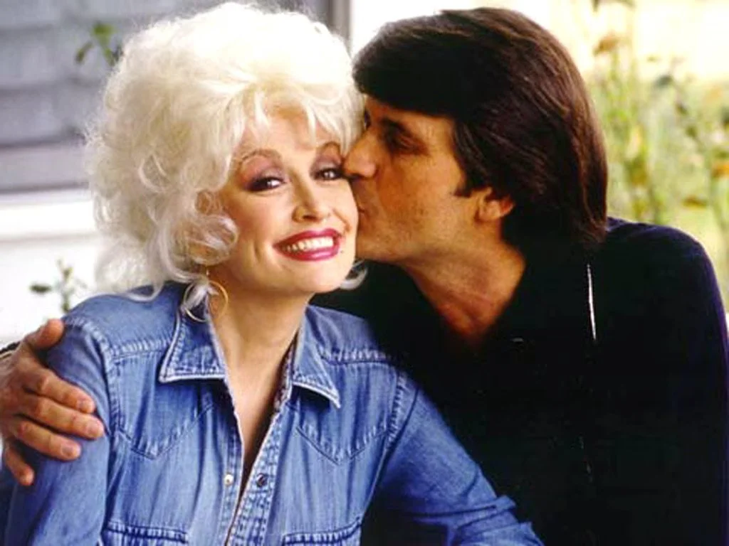 rs_1024x768-160530171122-1024.Dolly-Patron-Carl-Dean-50th-Wedding-Anniversary.ms.053016.jpeg