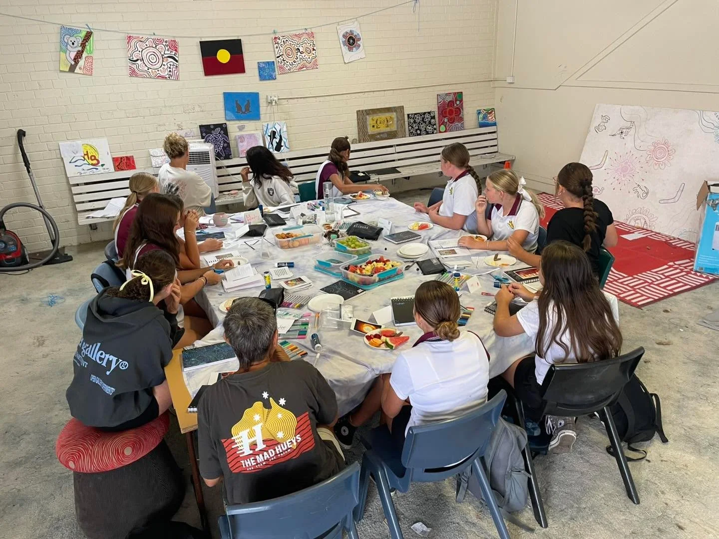 Last week the Sista Business girls at Macksville came together for another beautiful session.

We took time to reflect on our recent On Country Day, sharing thoughts and feelings from that experience and what it meant to each of them. The girls also 