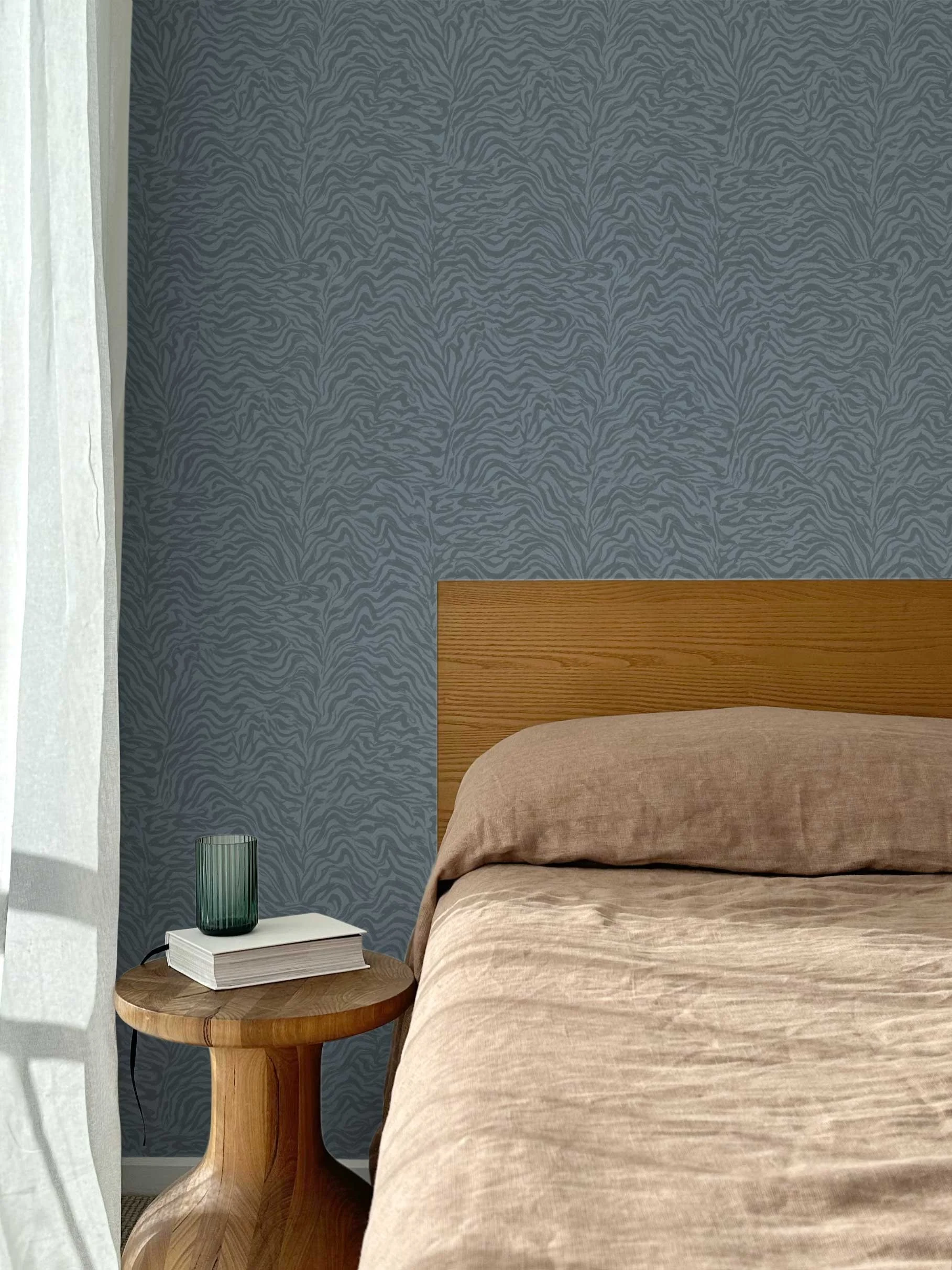 thesewalls-8th-wallpaper-insitu-bed-leni-midnightblue.jpg