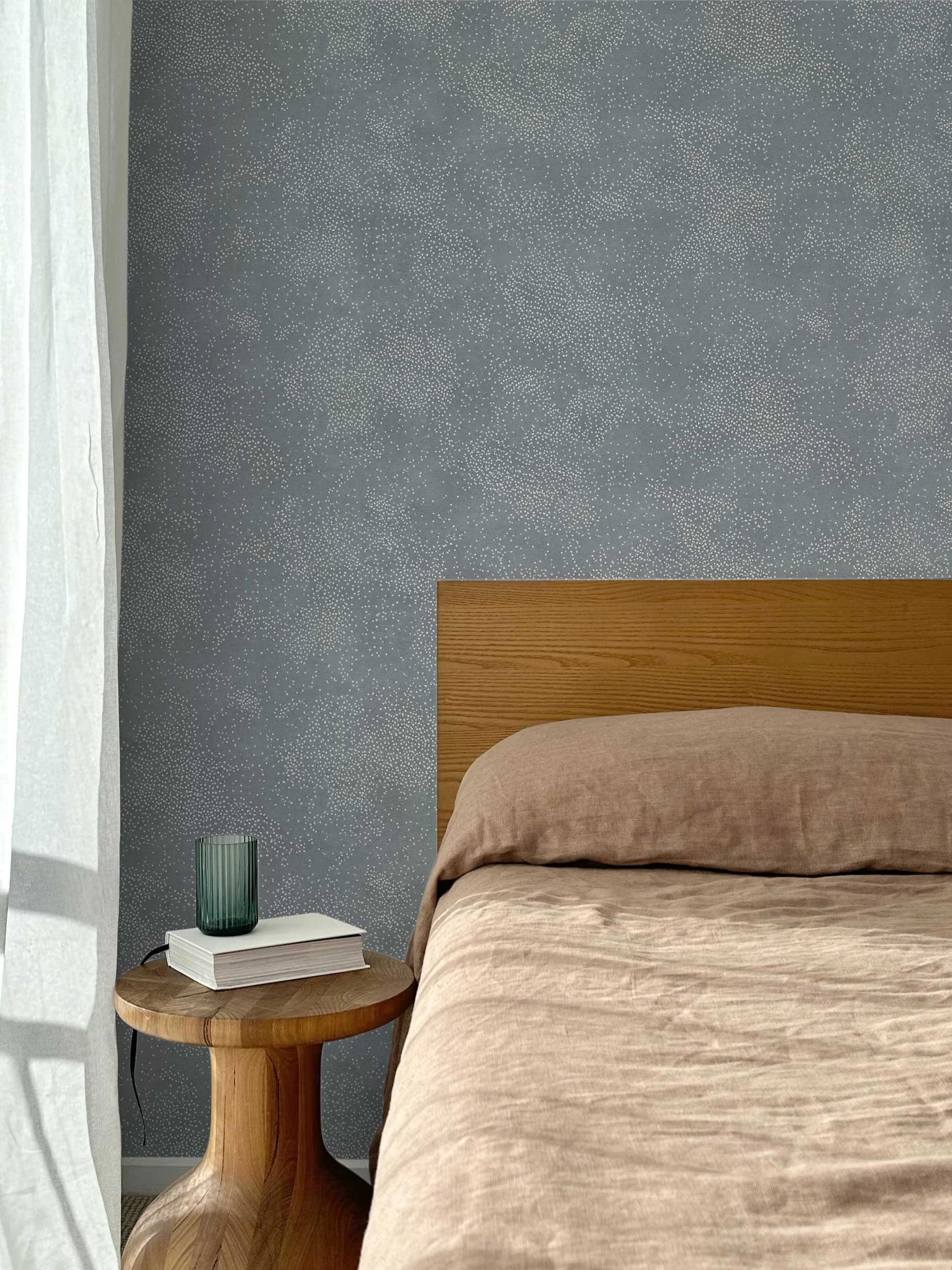 thesewalls-8th-wallpaper-insitu-bed-mazzy-midnightblue.jpg