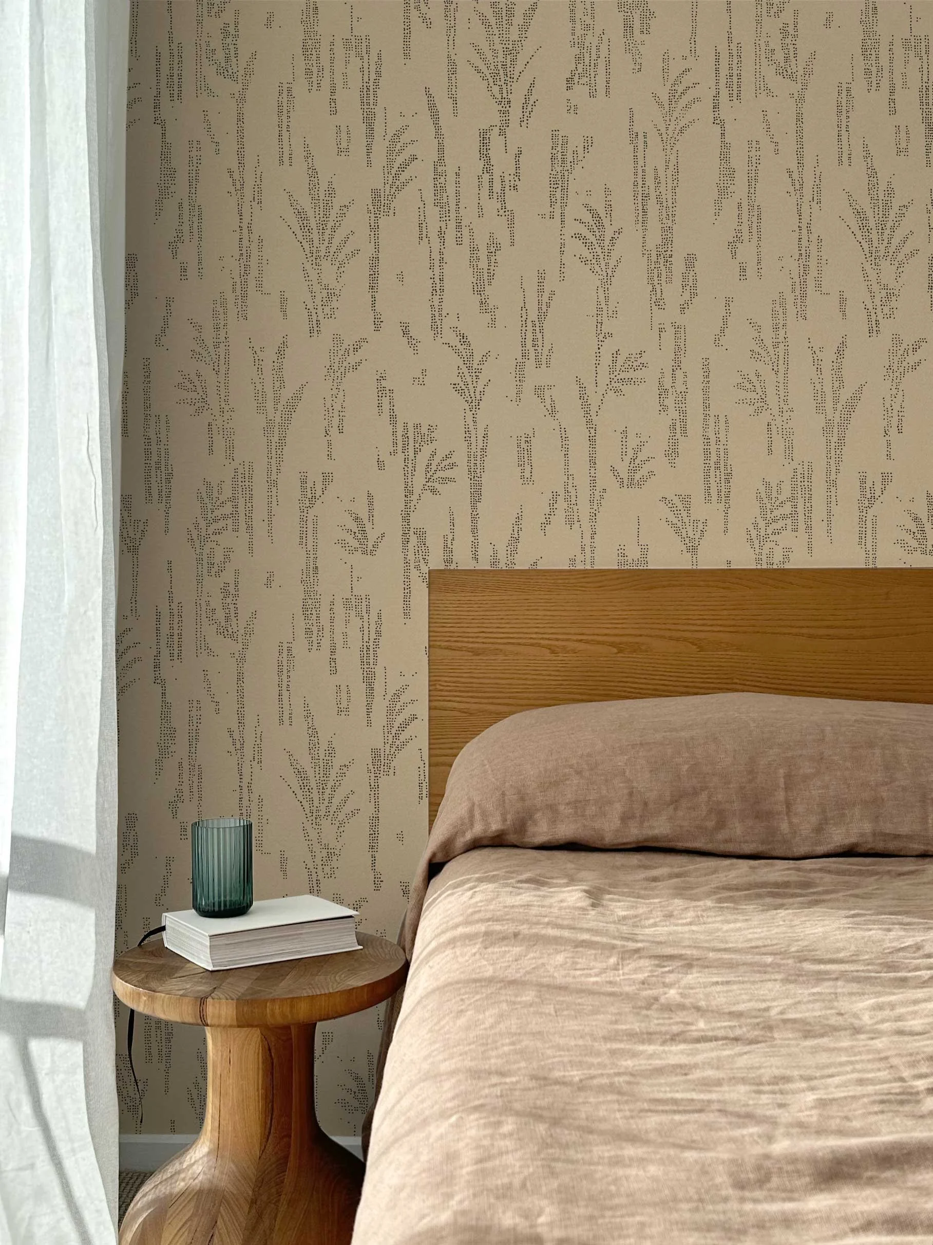 thesewalls-8th-wallpaper-insitu-bed-parlour-topaz.jpg