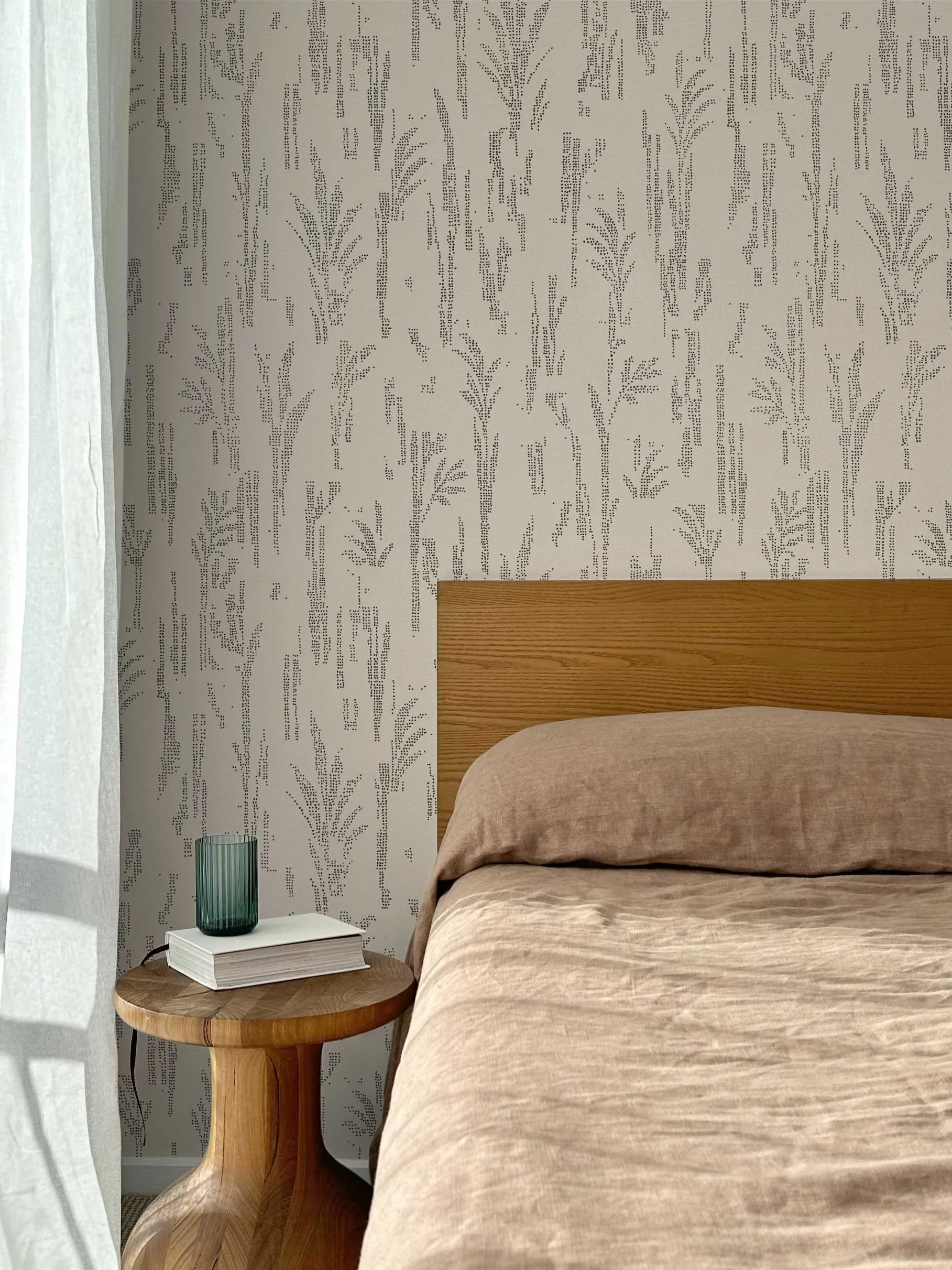 thesewalls-8th-wallpaper-insitu-bed-parlour-feather.jpg